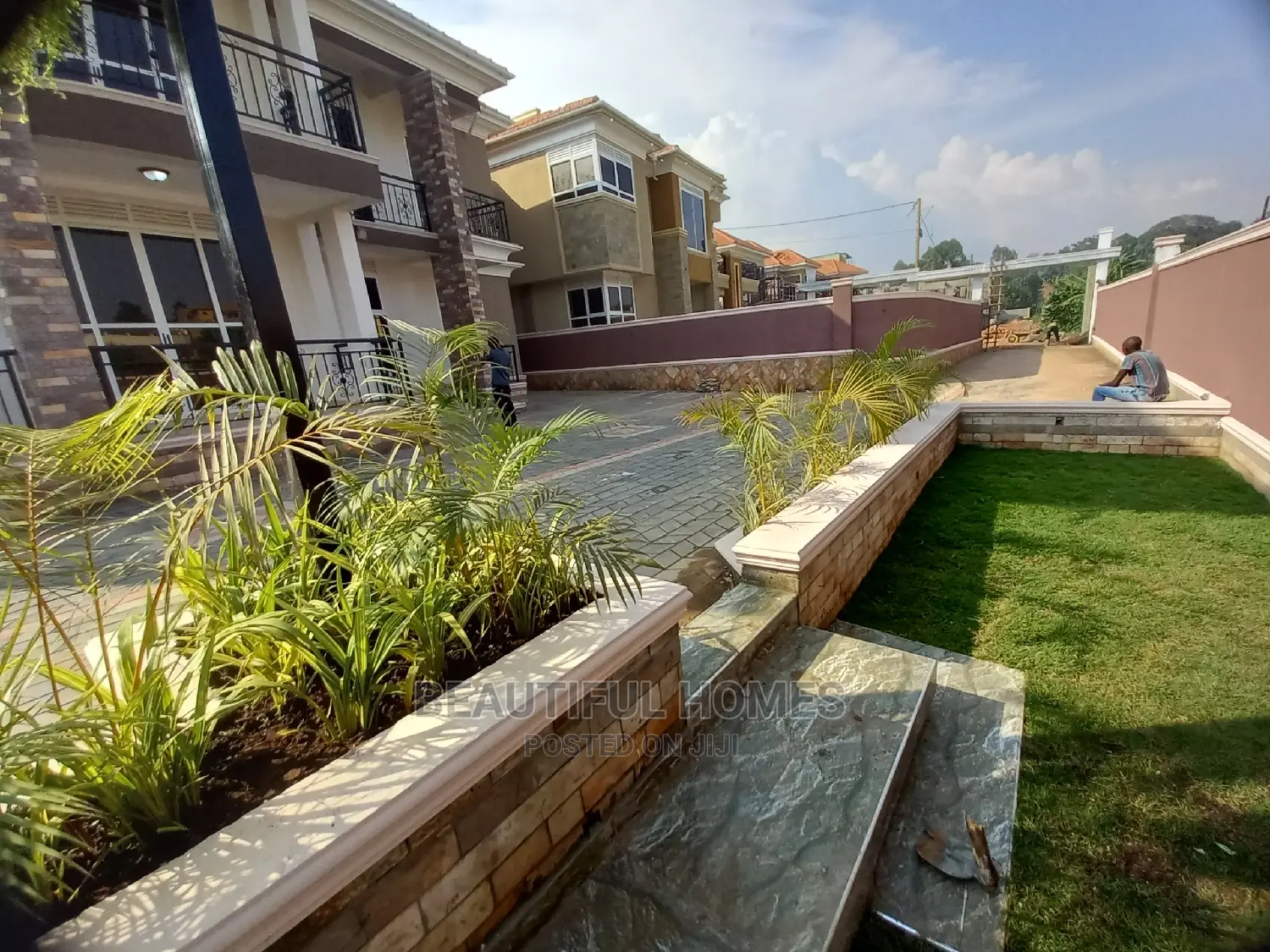 Furnished 6bdrm Mansion in Kyanja, Central Division for Sale in Central Division