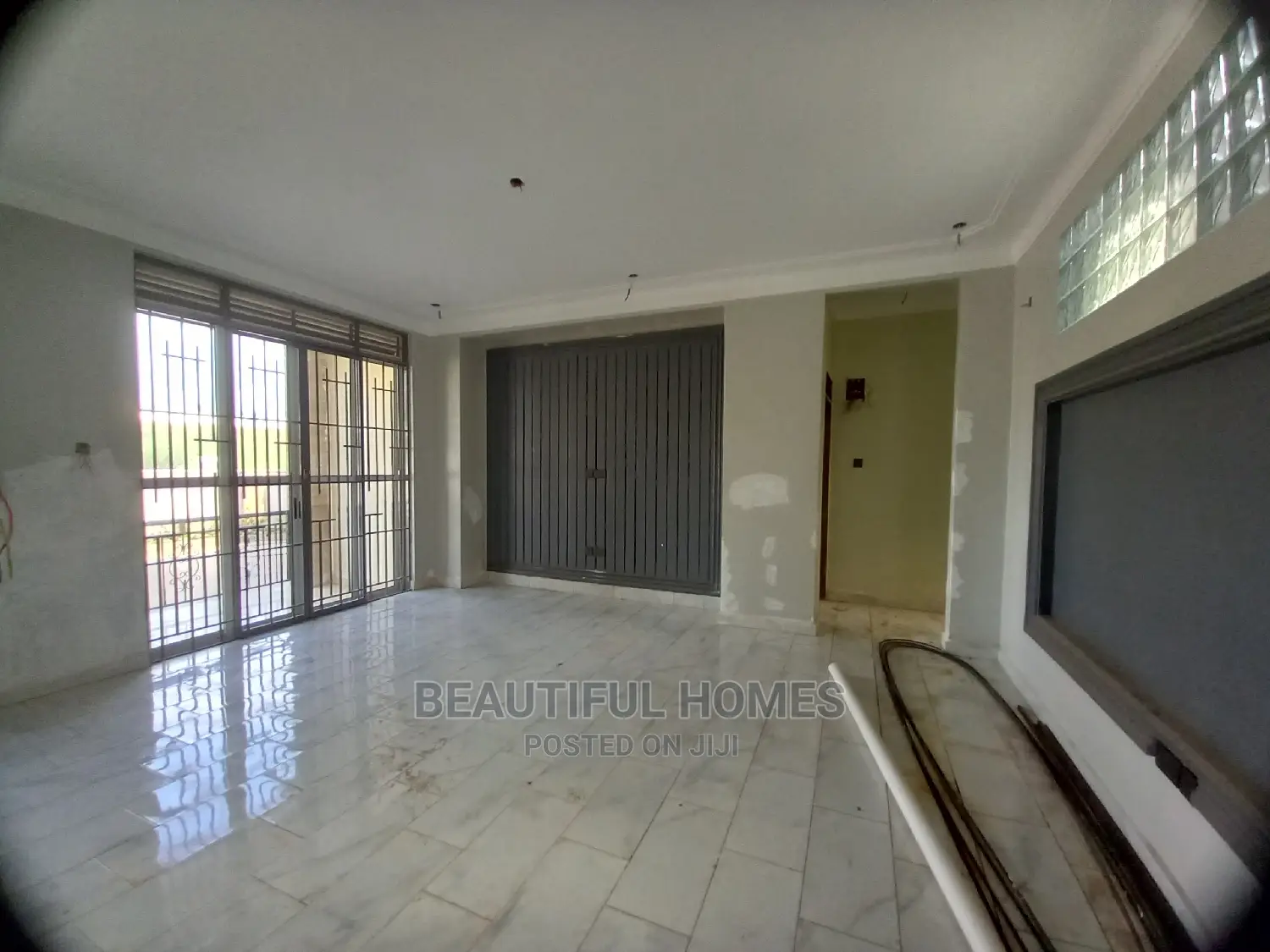 Furnished 6bdrm Mansion in Kyanja, Central Division for Sale in Central Division