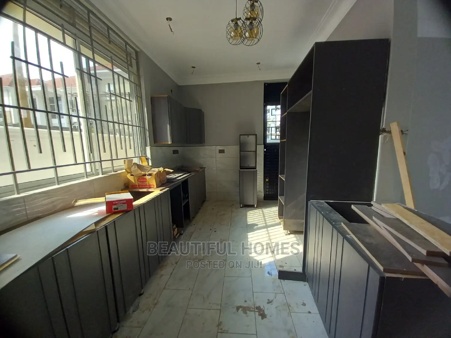 Furnished 6bdrm Mansion in Kyanja Epic, Central Division for Sale in Central Division