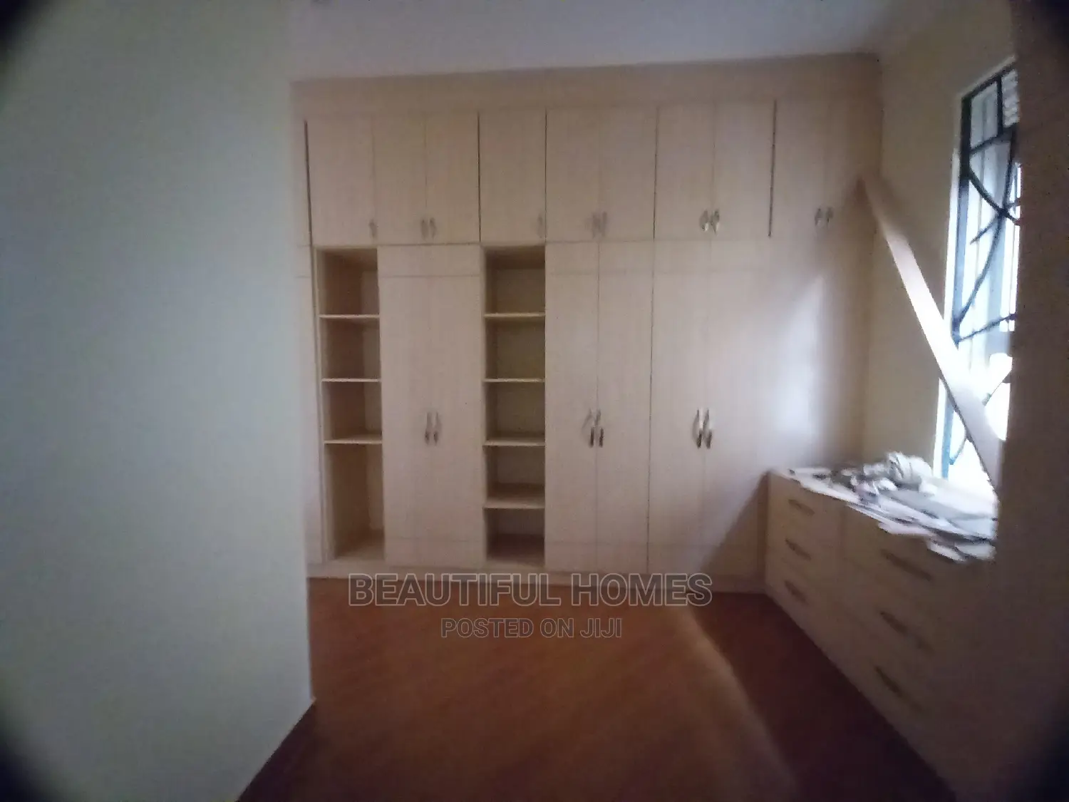Furnished 6bdrm Mansion in Kyanja Classy, Central Division for Sale in Central Division