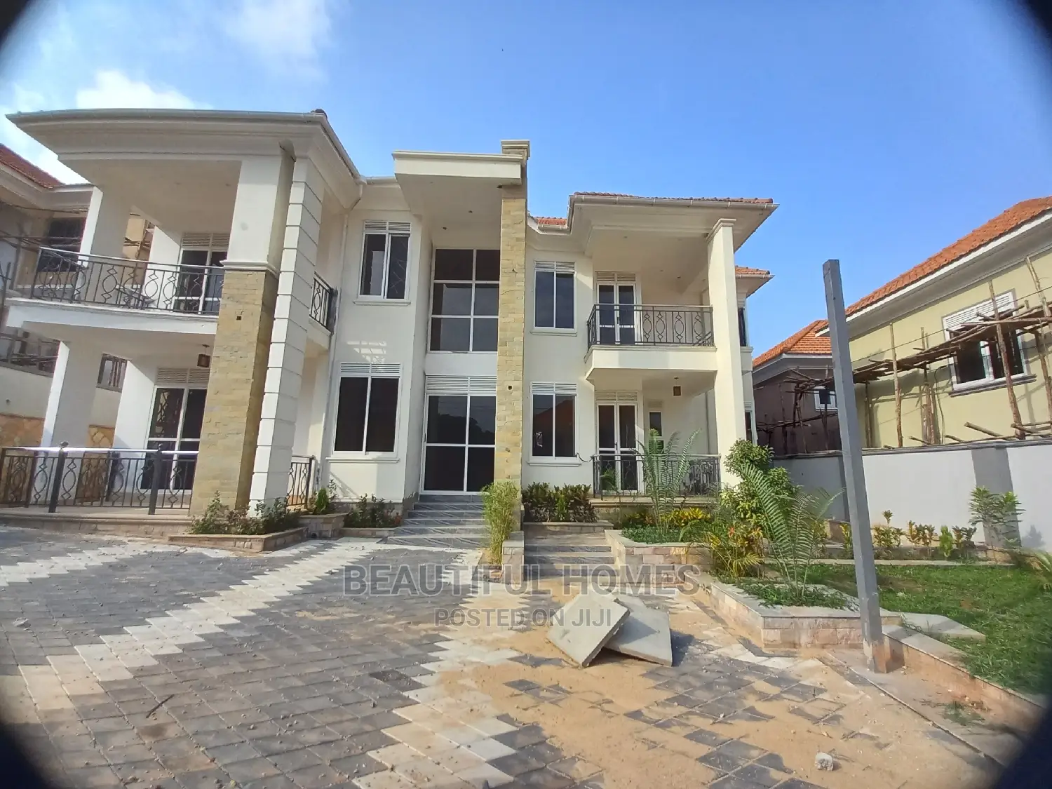 Furnished 6bdrm House in Kyanja, Central Division for Sale in Central Division