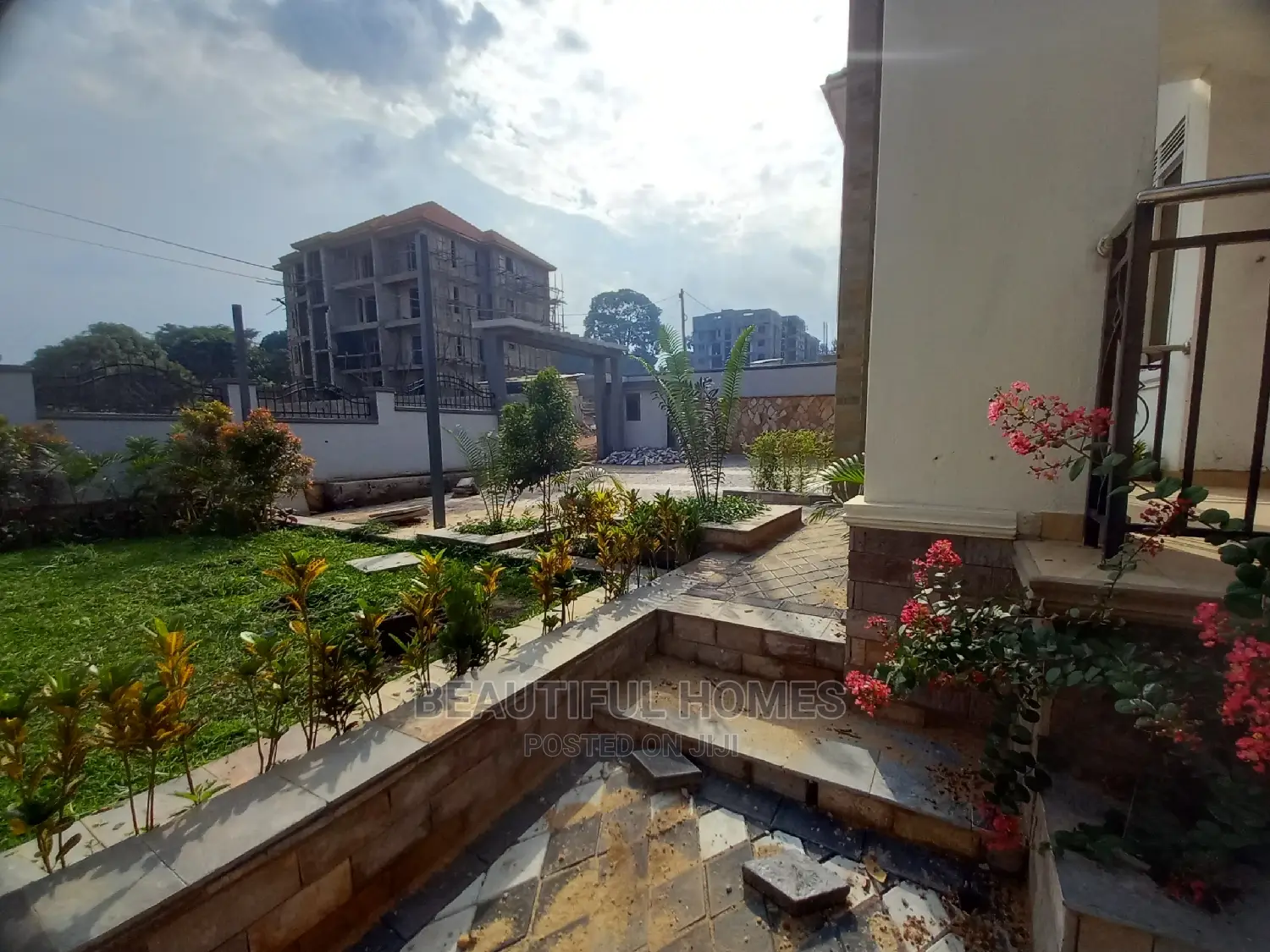 Furnished 6bdrm House in Kyanja, Central Division for Sale in Central Division
