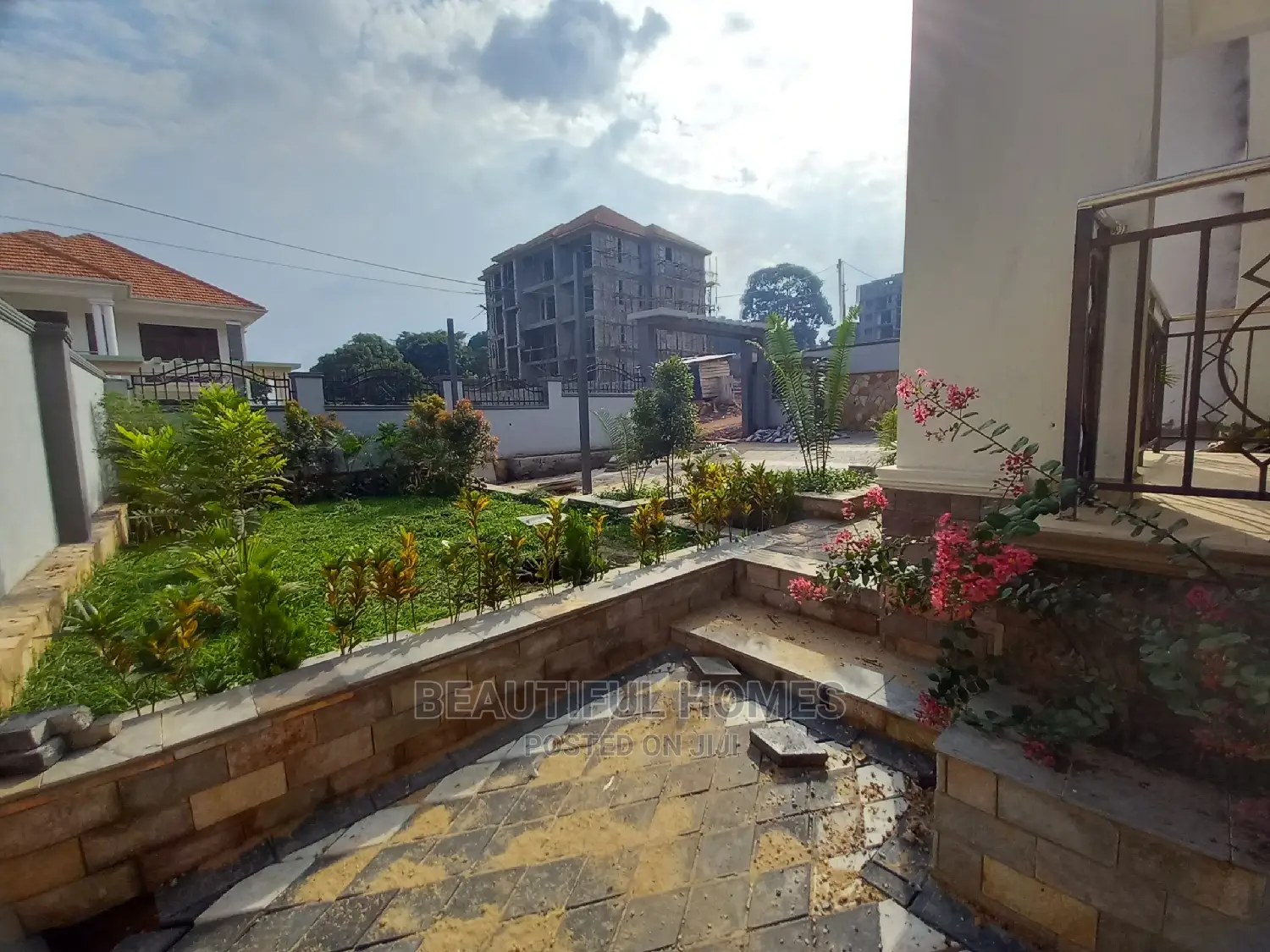 Furnished 6bdrm House in Kyanja, Central Division for Sale in Central Division