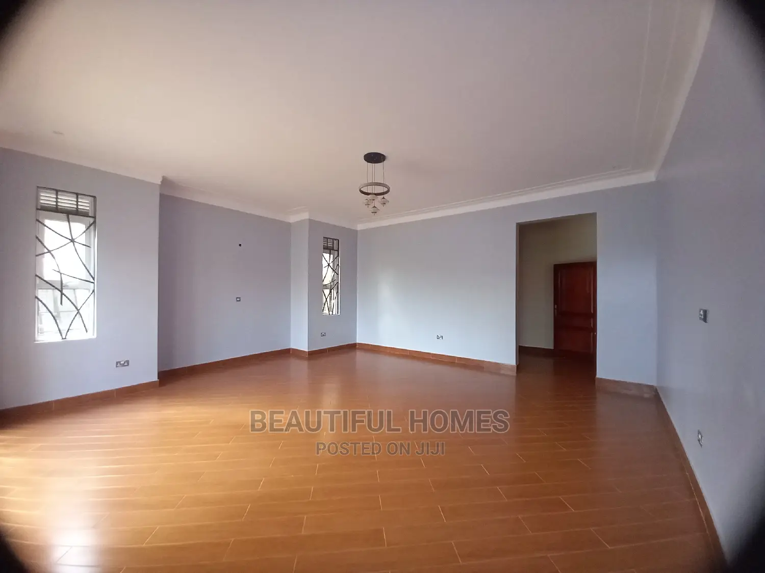 Furnished 6bdrm House in Kyanja Splendid, Central Division for Sale in Central Division