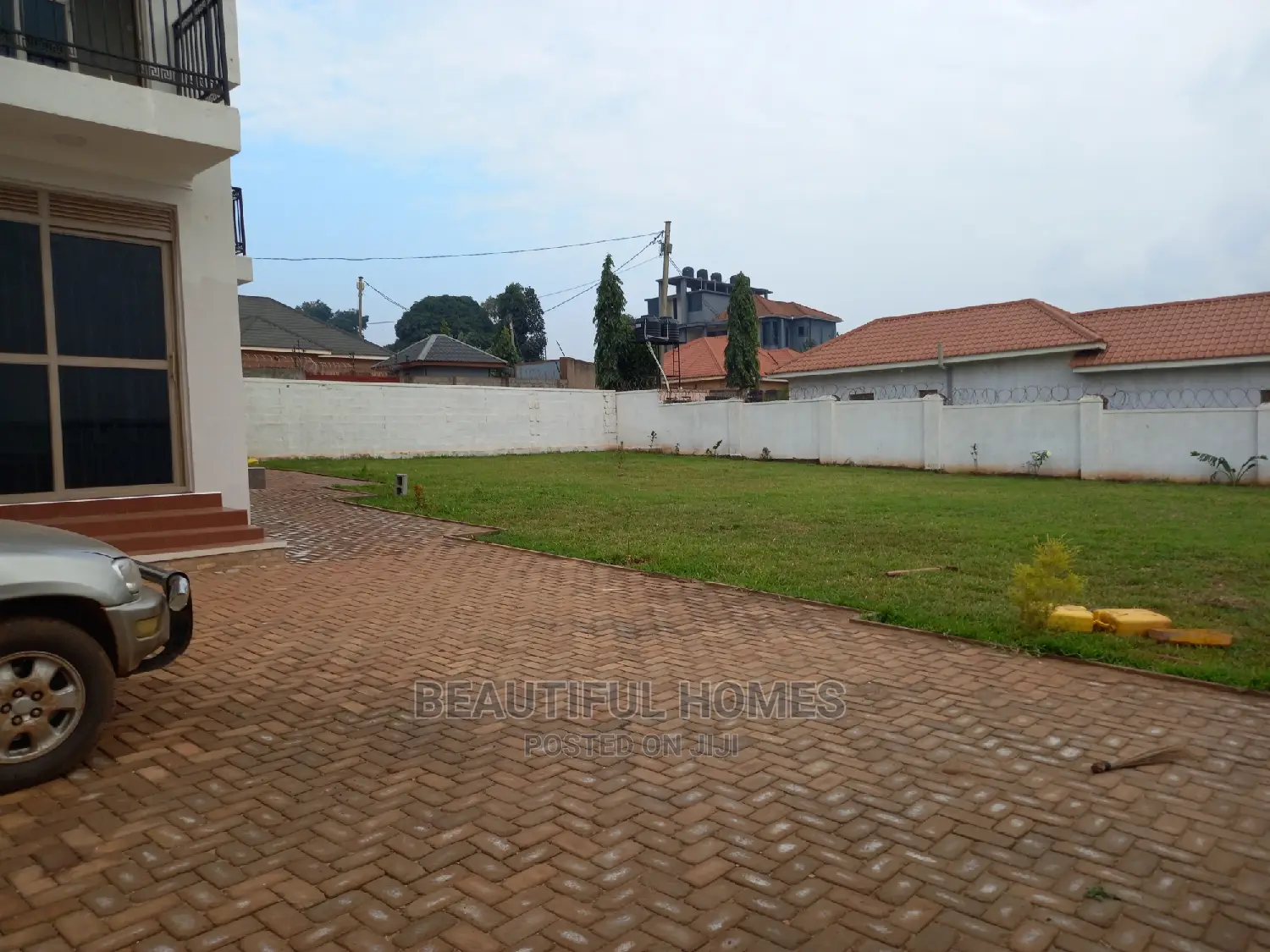 Furnished 6bdrm Mansion in Kyanja Corporate, Central Division for Sale in Central Division