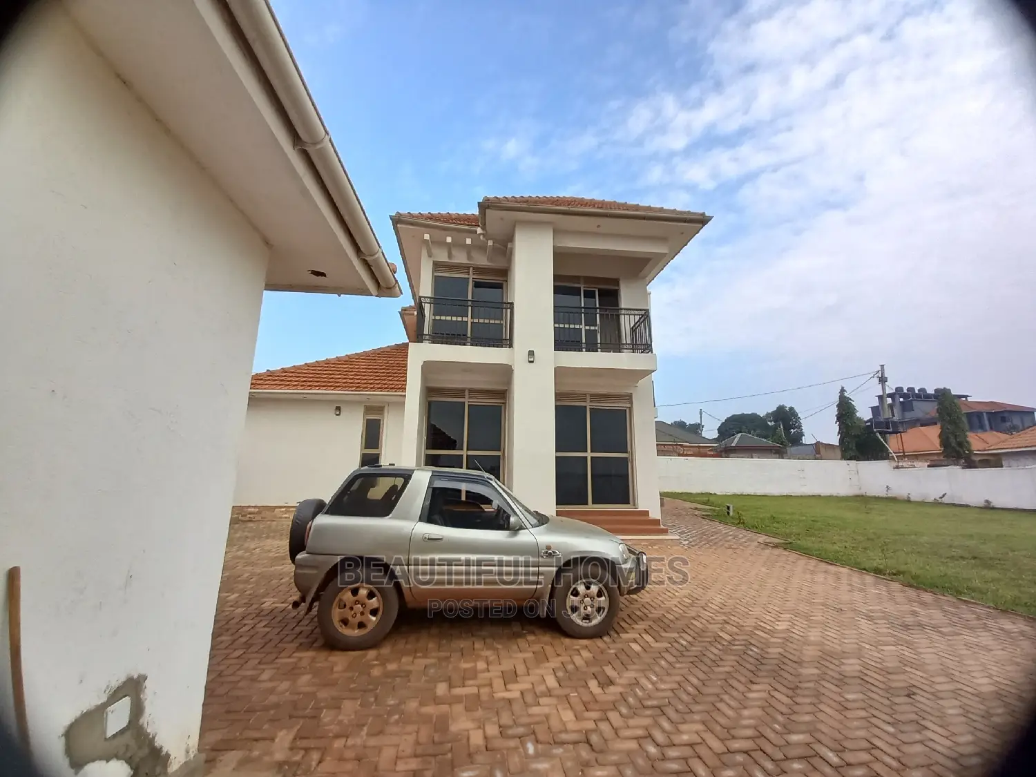 Furnished 6bdrm House in Kyanja, Central Division for Sale in Central Division