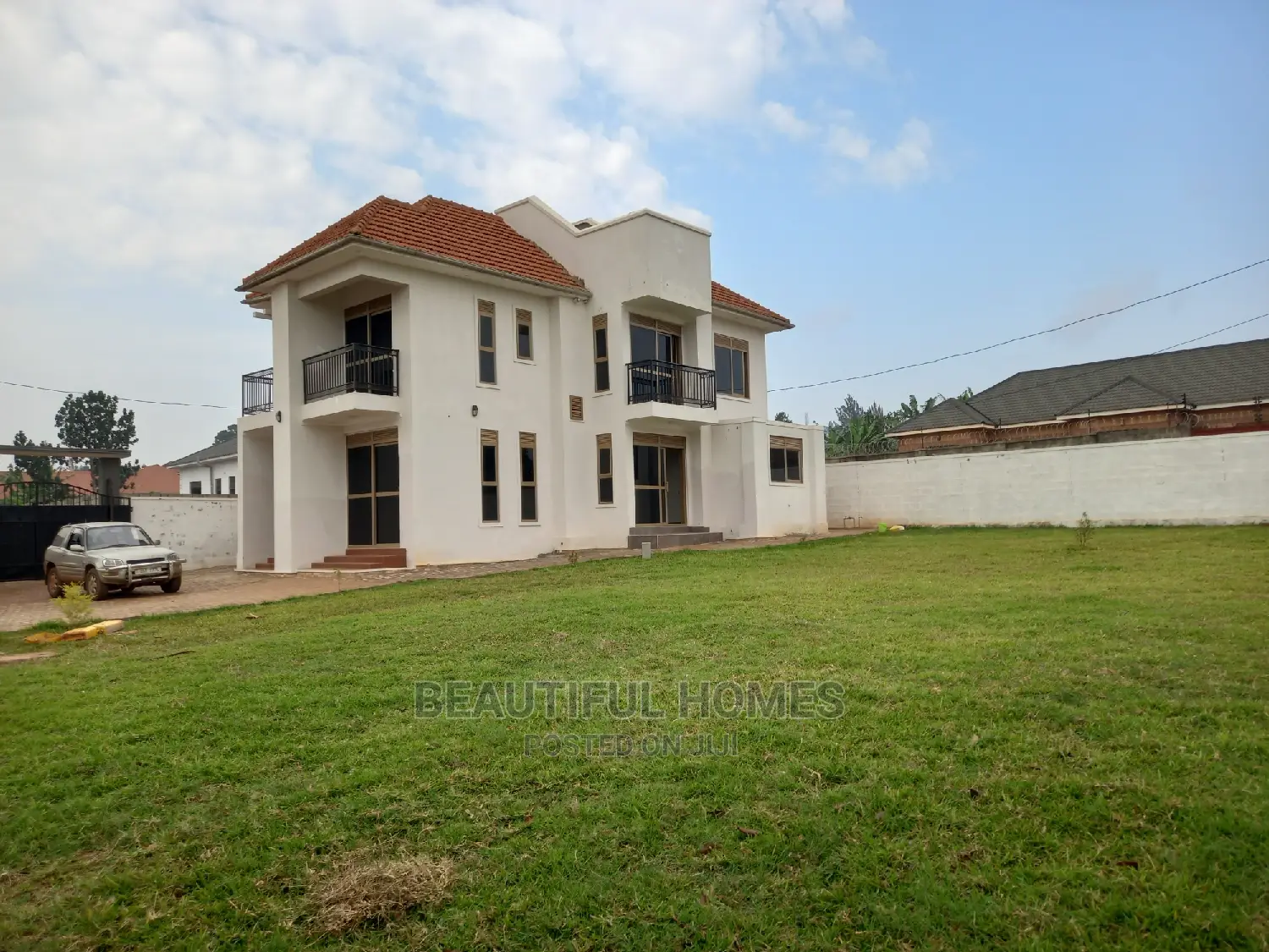 Furnished 6bdrm Mansion in Kyanja Epic, Central Division for Sale in Central Division