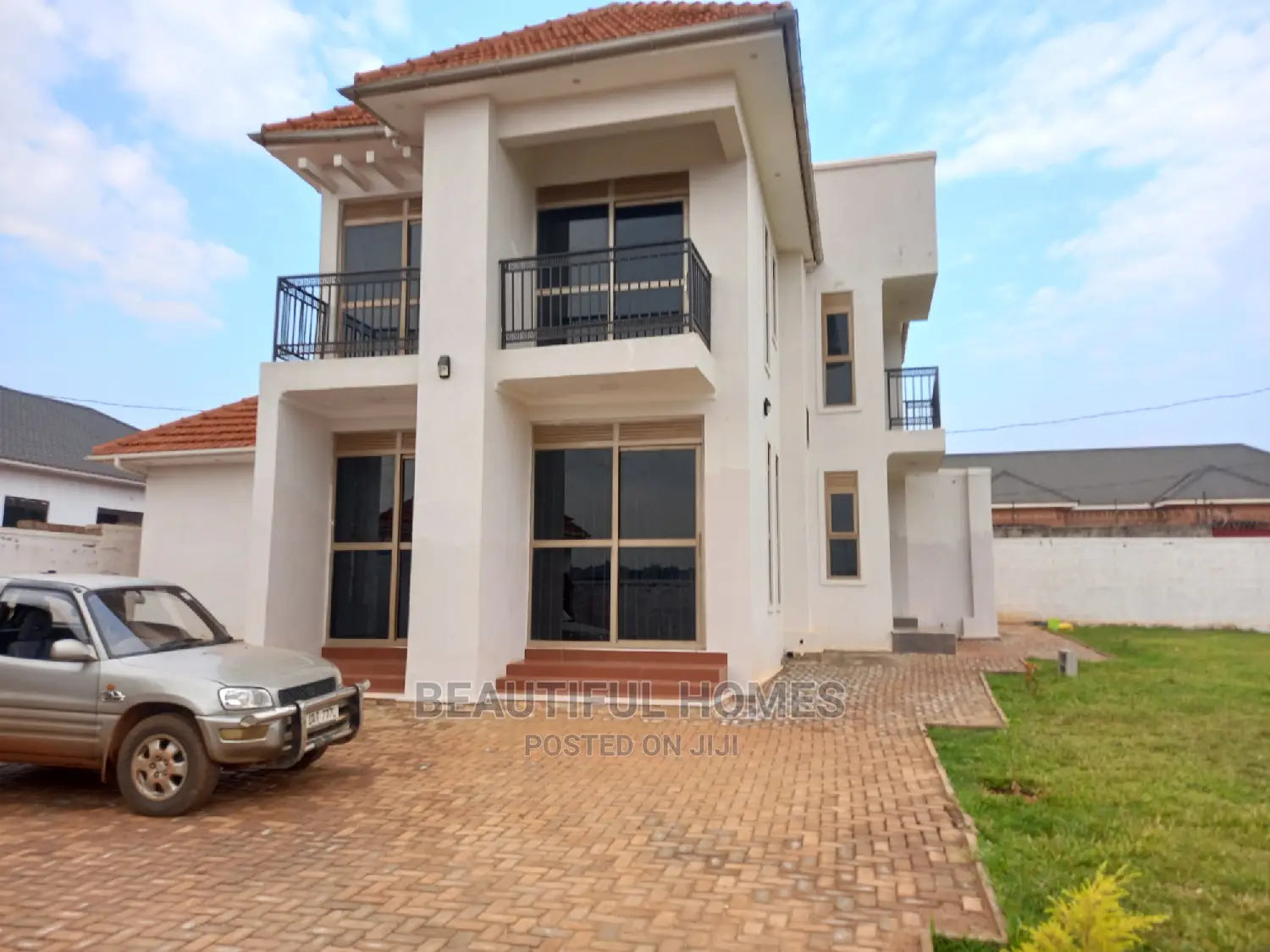 Furnished 6bdrm Mansion in Kyanja Epic, Central Division for Sale in Central Division