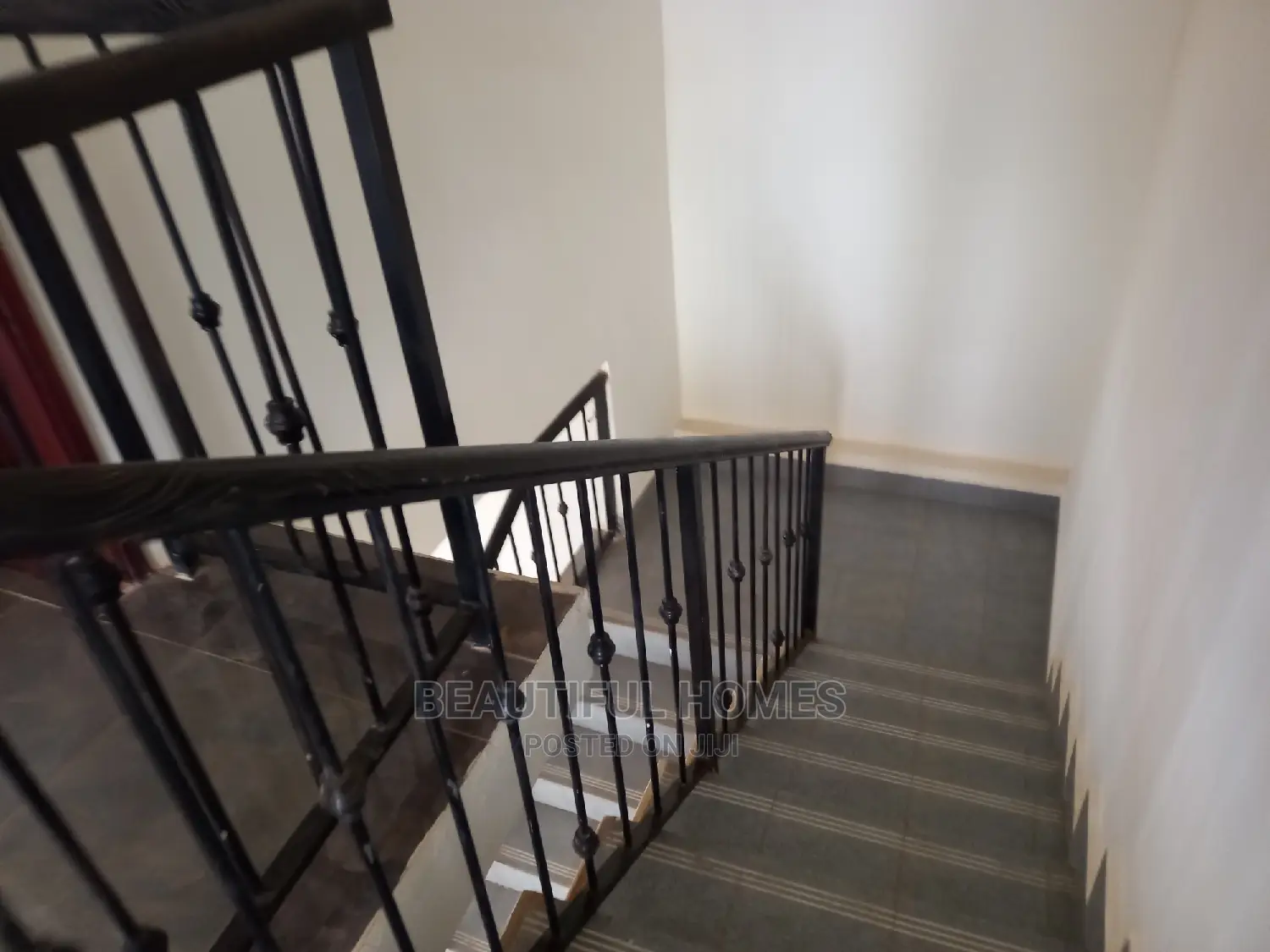 Furnished 6bdrm Mansion in Kyanja Organised, Central Division for Sale in Central Division