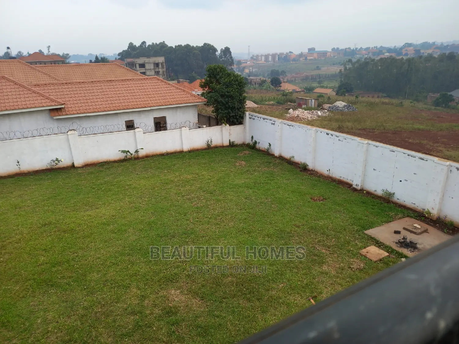 Furnished 6bdrm Mansion in Kyanja Organised, Central Division for Sale in Central Division