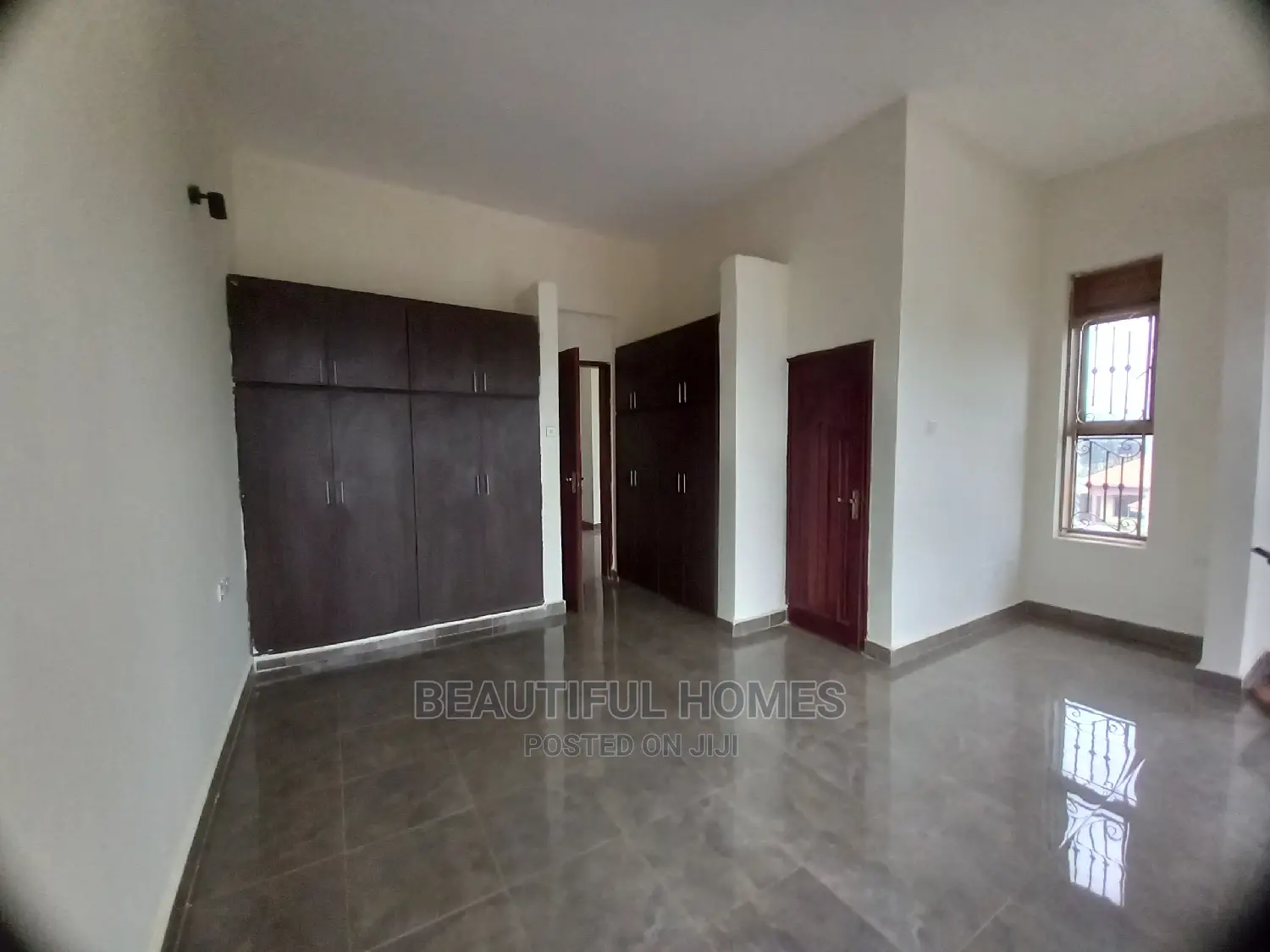 Furnished 6bdrm Mansion in Kyanja, Central Division for Sale in Central Division