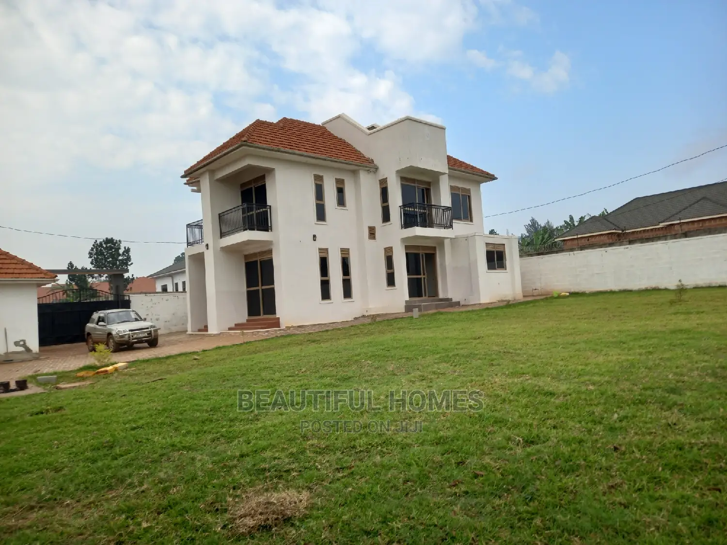 Furnished 6bdrm Mansion in Kyanja, Central Division for Sale in Central Division