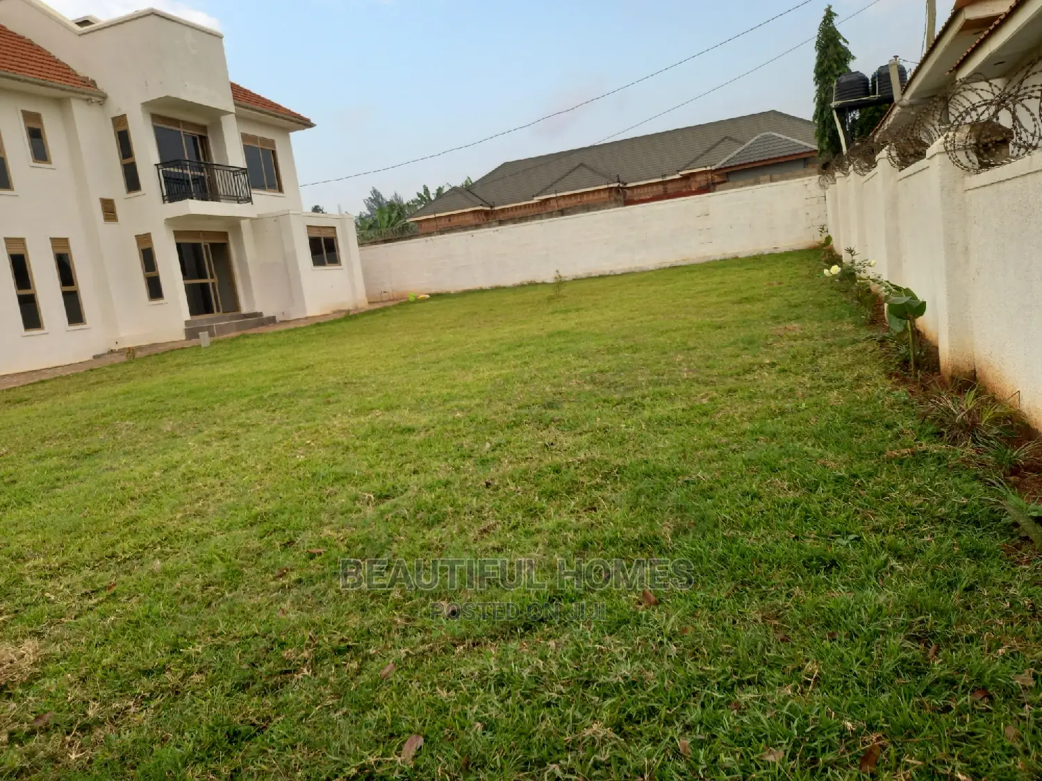 Furnished 6bdrm Mansion in Kyanja, Central Division for Sale in Central Division