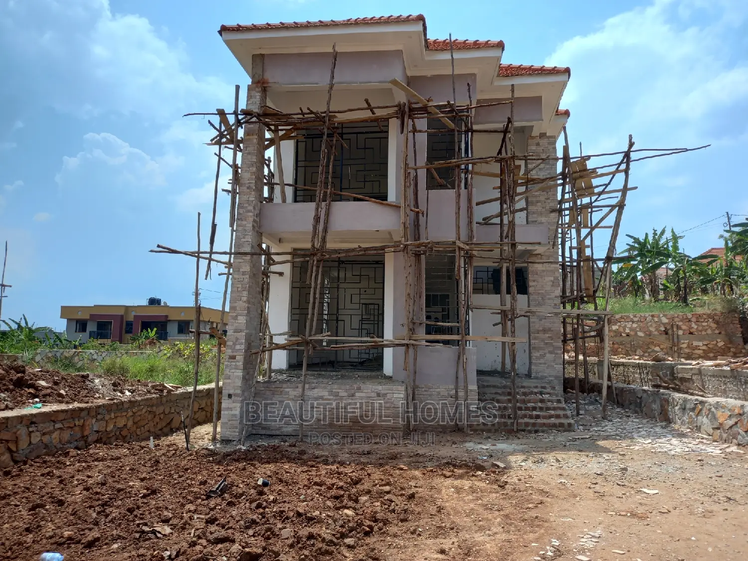 Furnished 4bdrm House in Kira Tarmacked for Sale in Kira