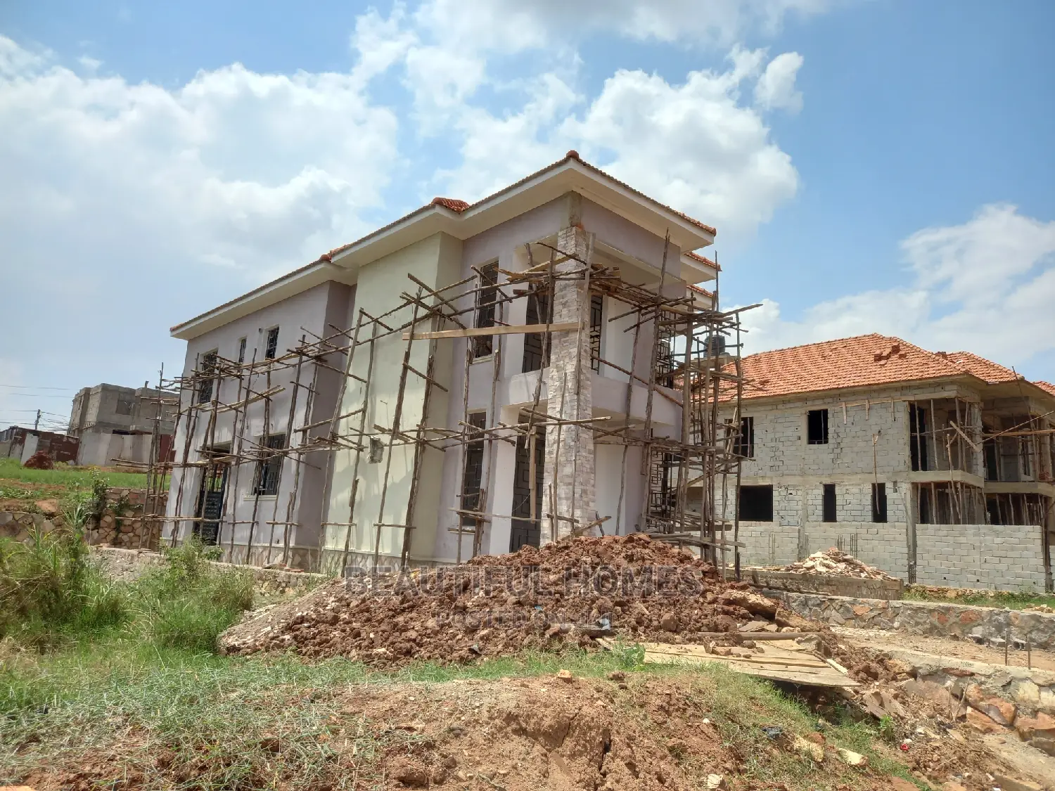 Furnished 4bdrm House in Kira Tarmacked for Sale in Kira