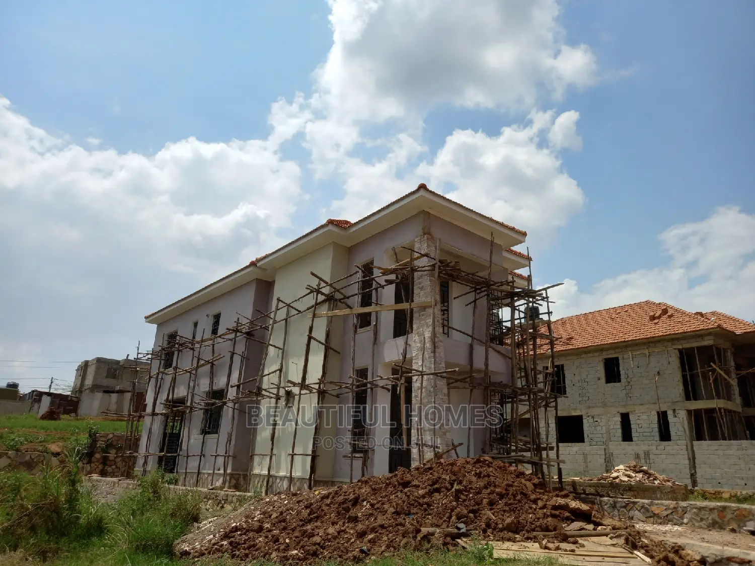 Furnished 4bdrm House in Kira Tarmacked for Sale in Kira