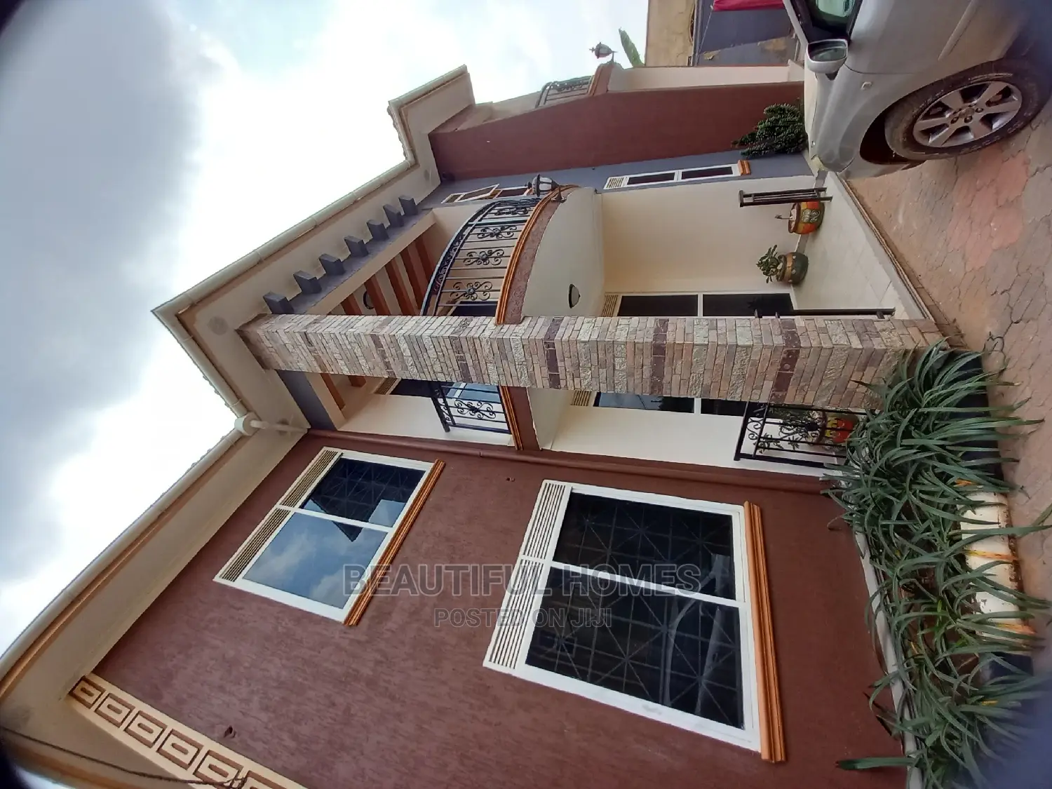 Furnished 5bdrm Mansion in Kira First Class for Sale in Kira
