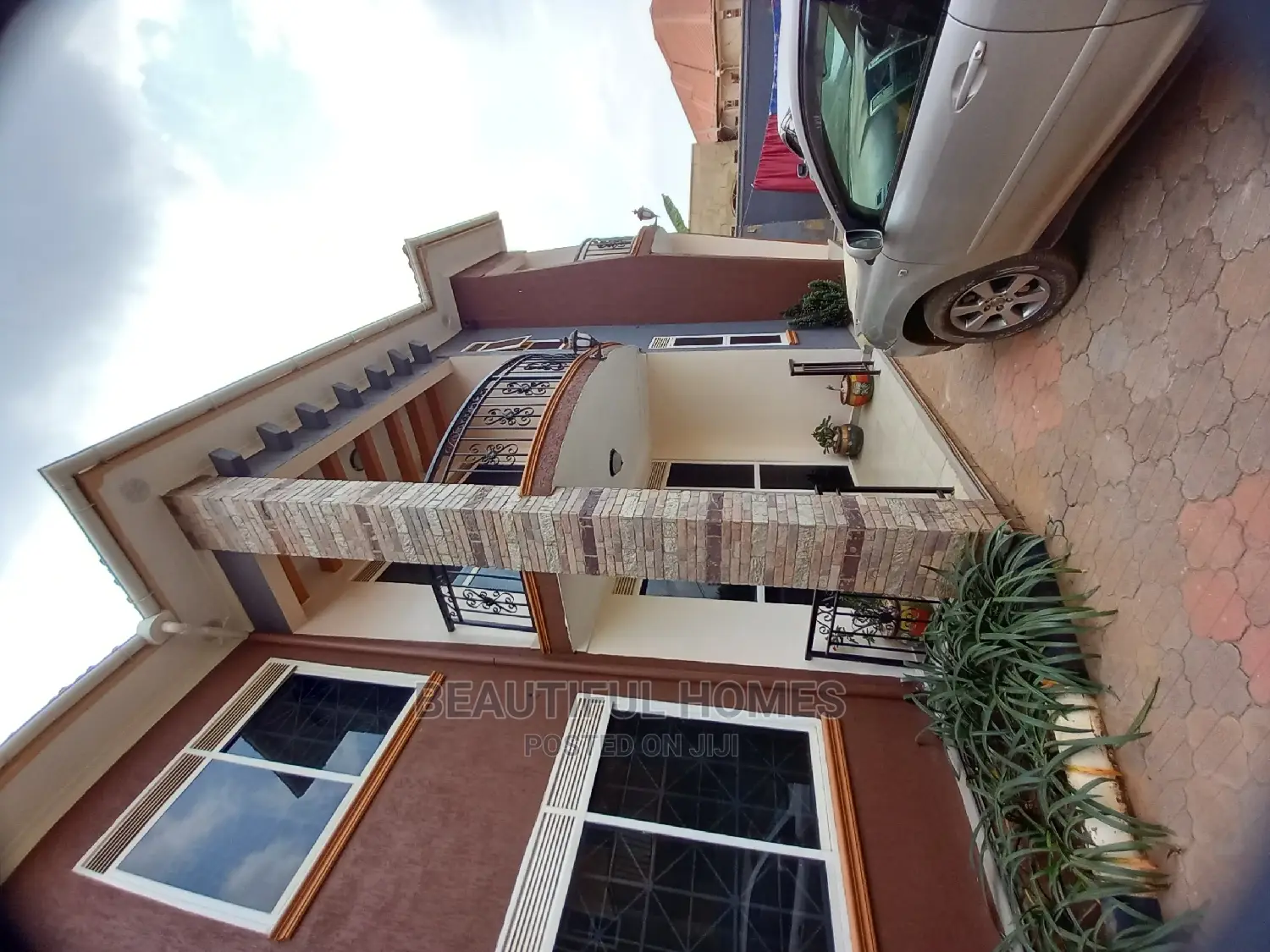 Furnished 5bdrm Mansion in Kira First Class for Sale in Kira