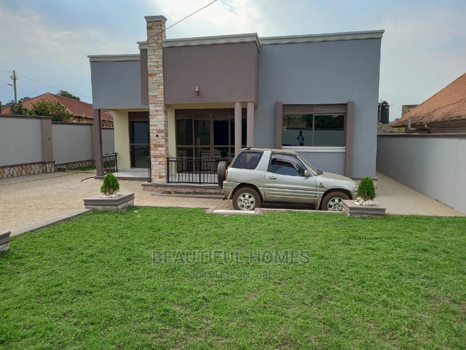 Furnished 4bdrm House in Kira, Central Division for Sale in Central Division