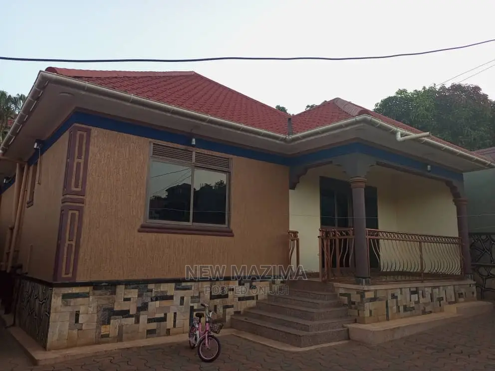 3bdrm Bungalow in Rubaga Bunamwaya, Division B for Sale in Division B