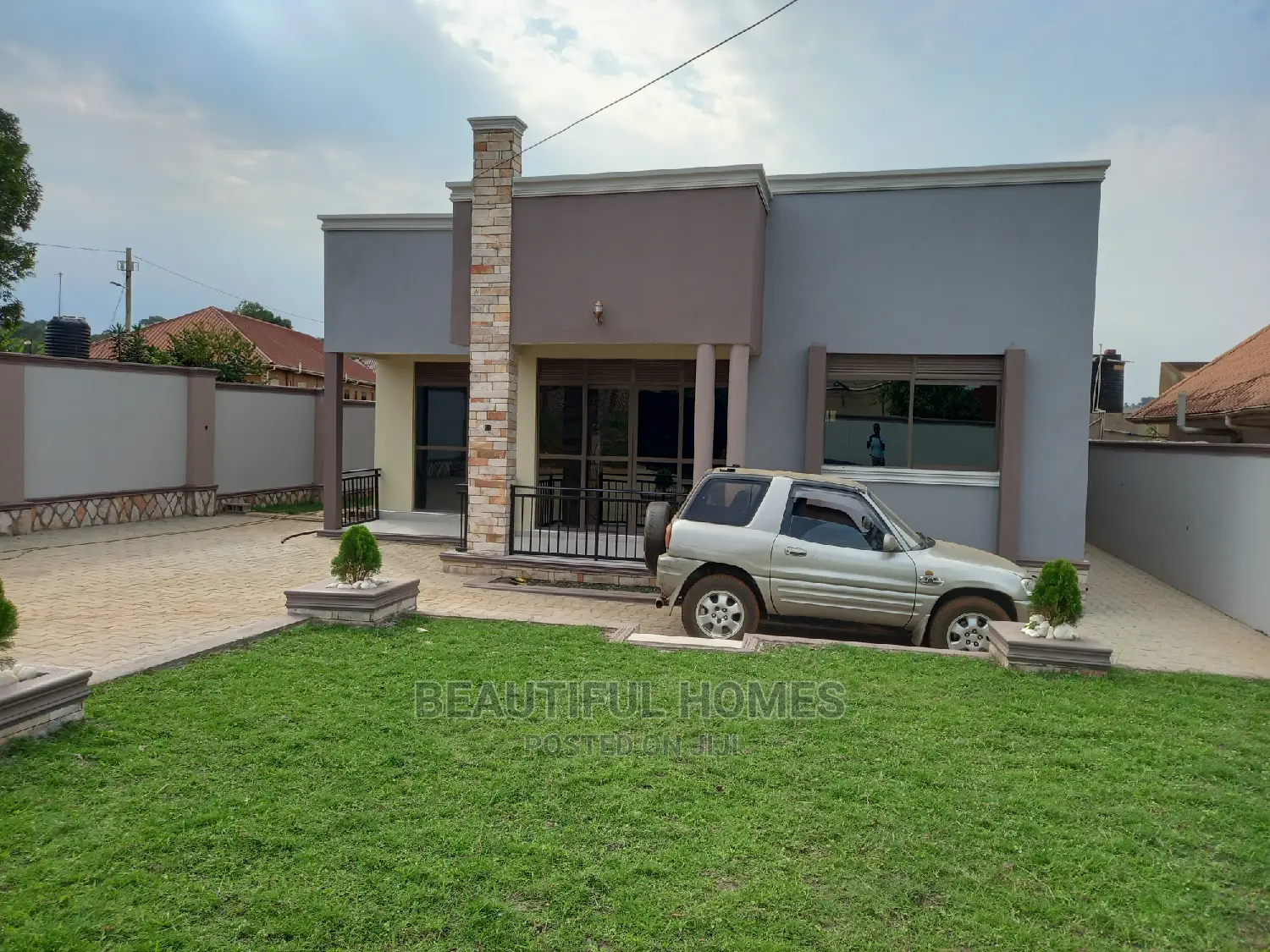 Furnished 4bdrm House in Kira for Sale in Kira
