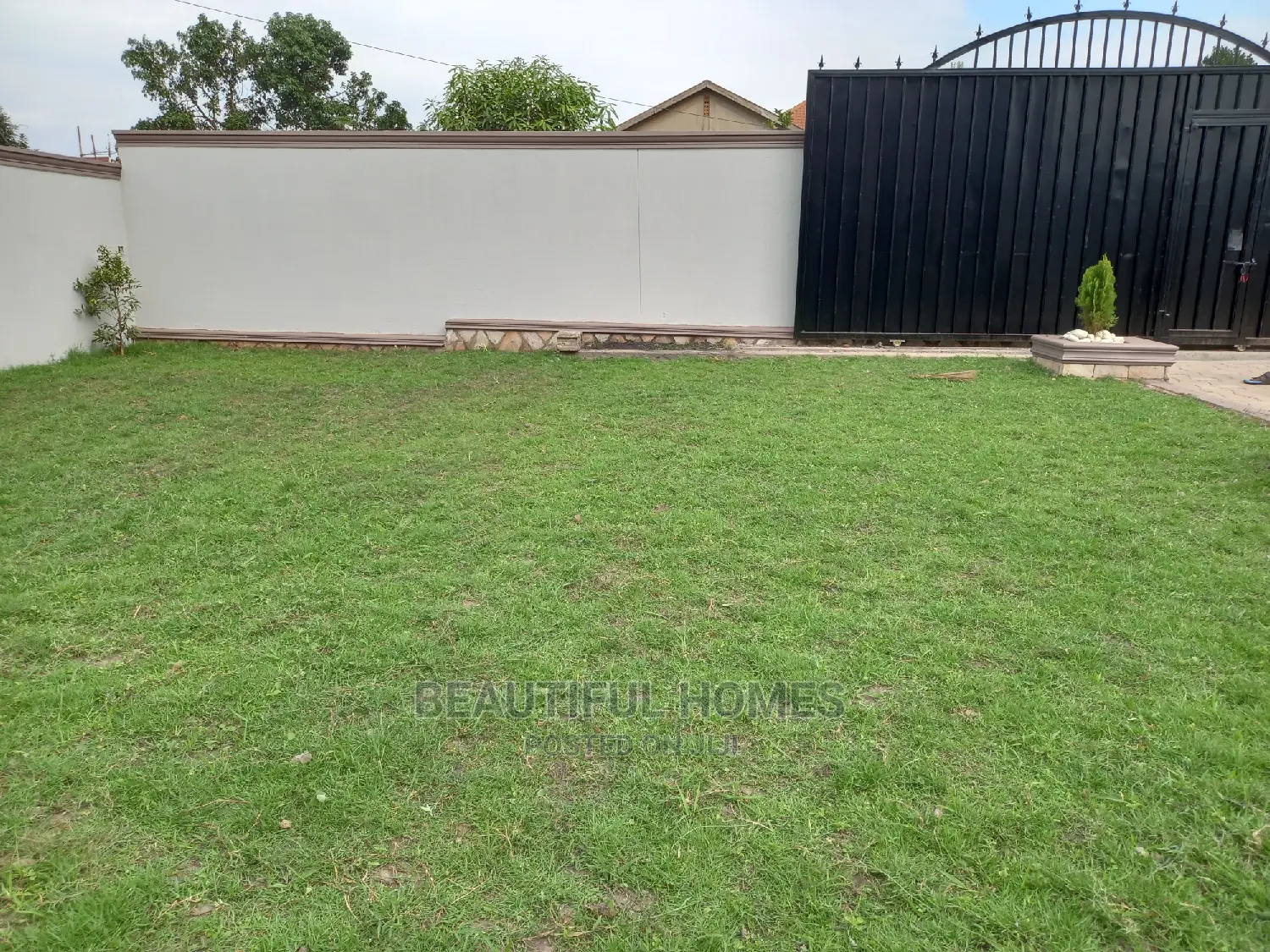 Furnished 4bdrm House in Kira for Sale in Kira