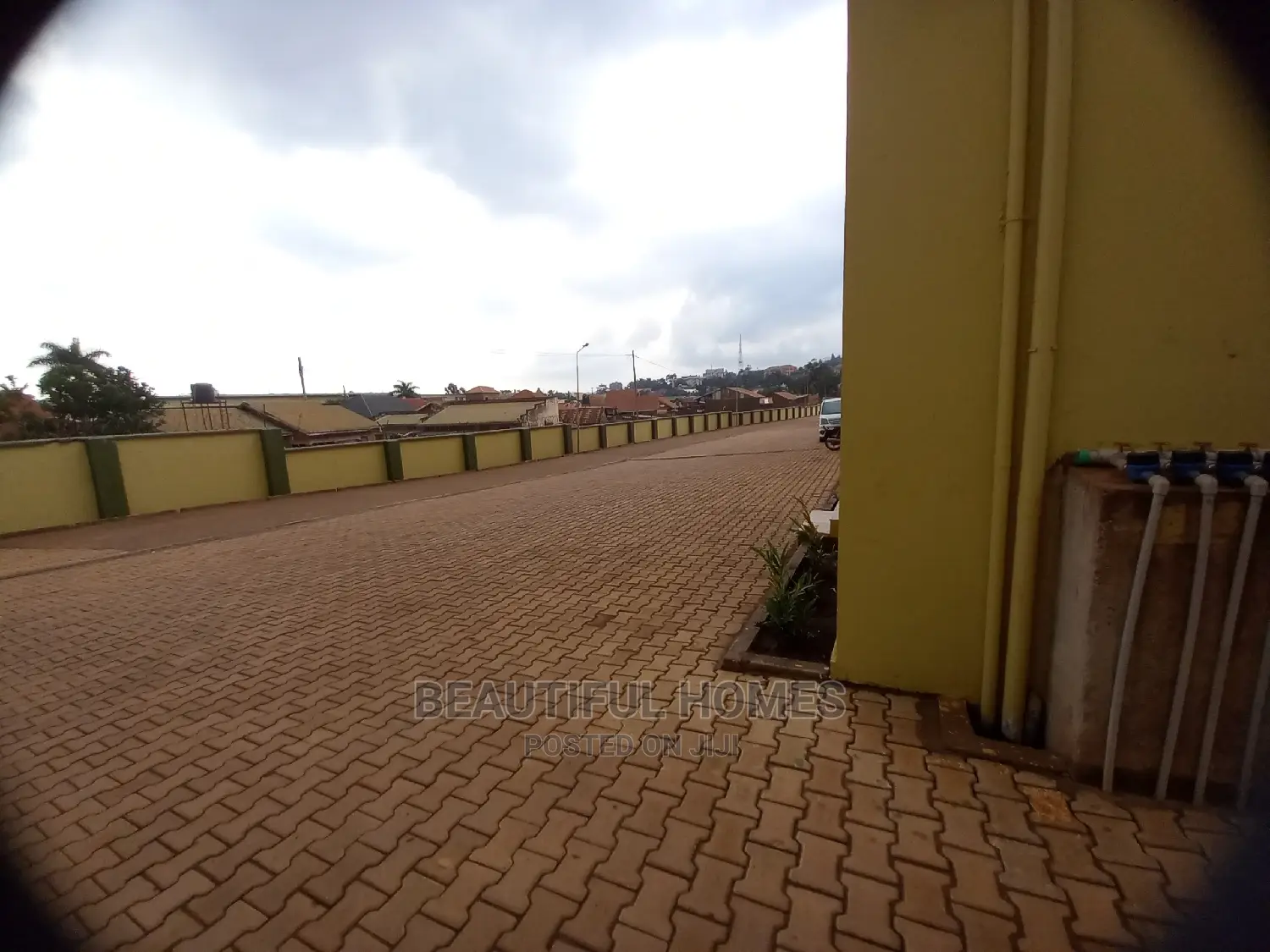 Furnished 2bdrm Condo in Bukoto, Central Division for Sale in Central Division