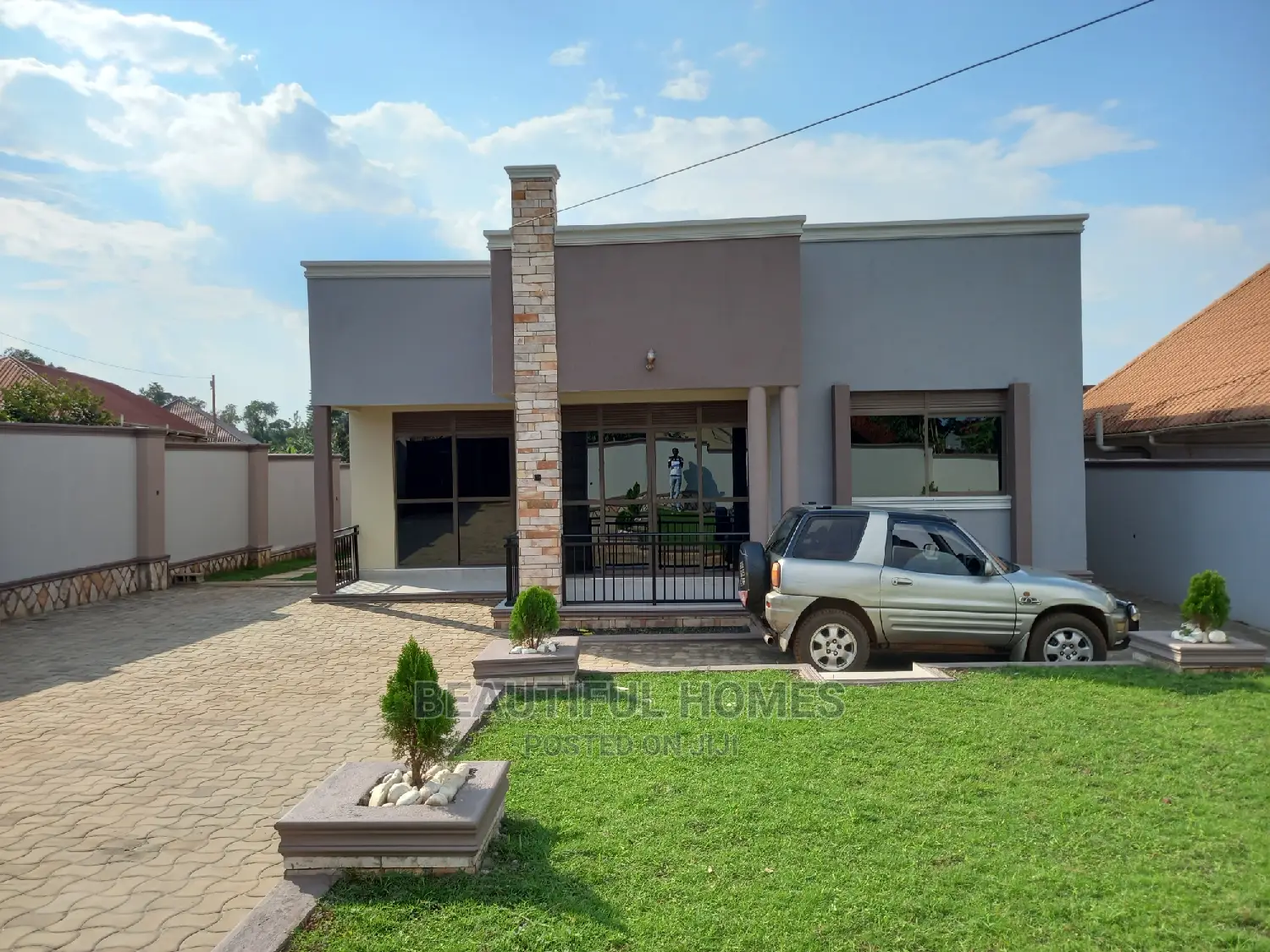 Furnished 4bdrm House in Kira for Sale in Kira