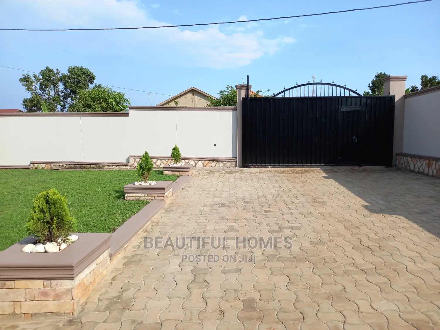 Furnished 4bdrm House in Kira for Sale in Kira