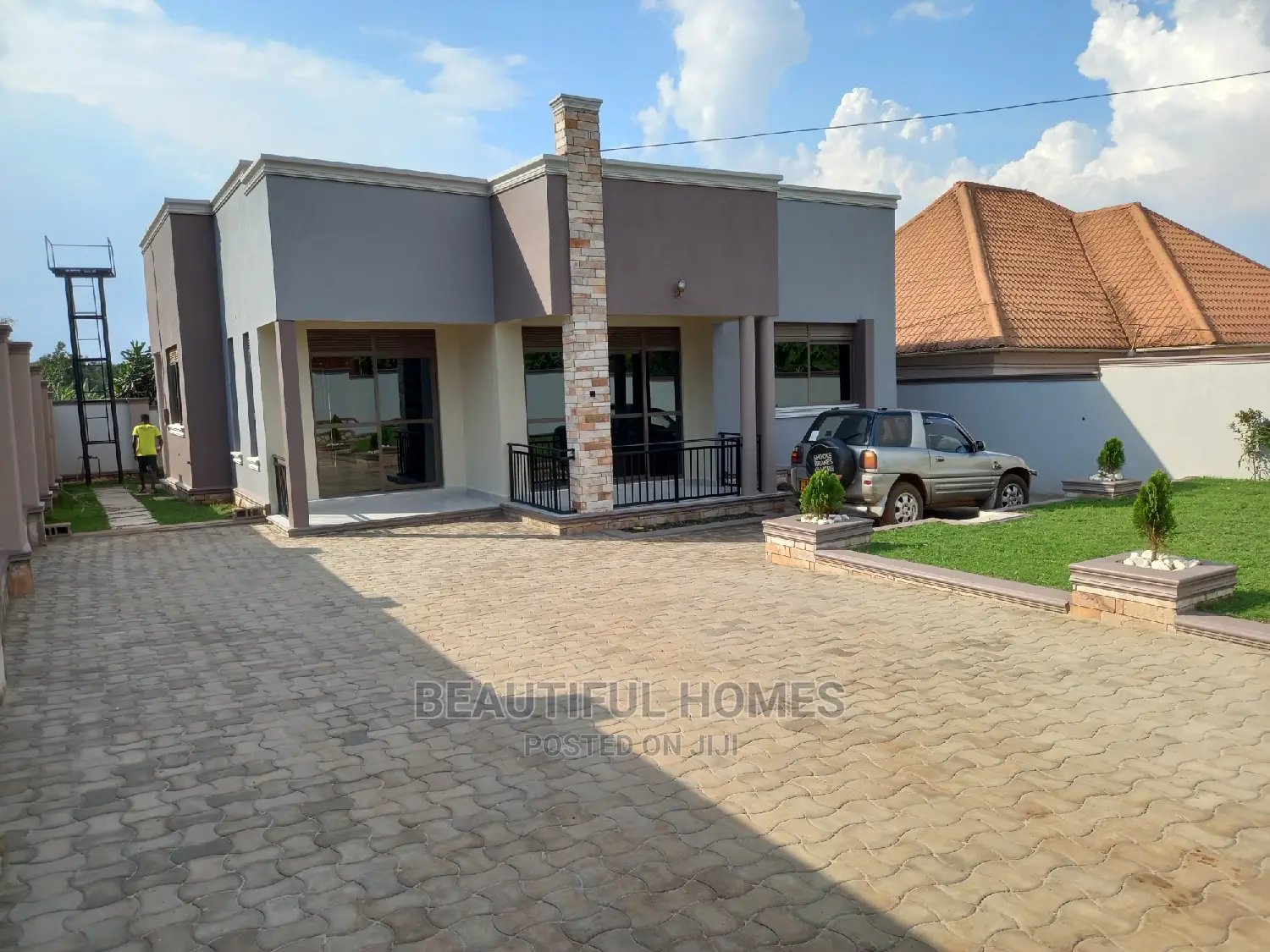 Furnished 4bdrm Bungalow in Kira Cool for Sale in Kira