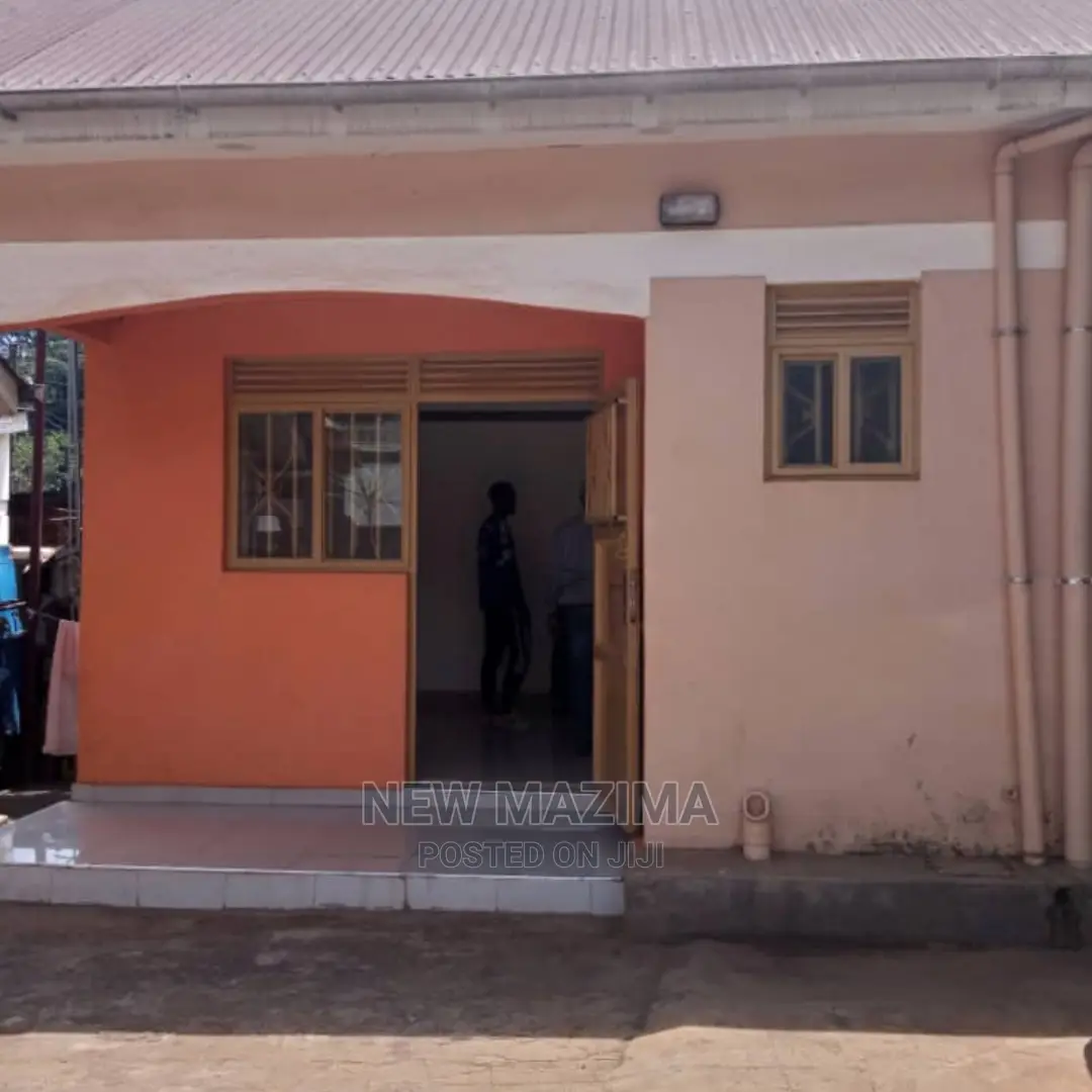 2bdrm House in Zana Near Movit, Division a for Rent in Division A