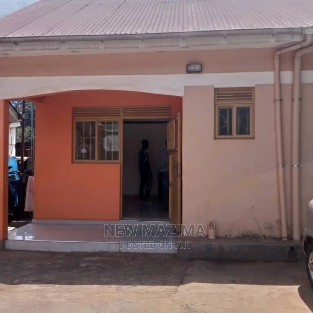 2bdrm House in Zana Near Movit, Division a for Rent in Division A