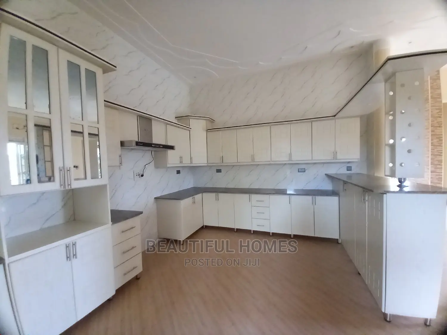 Furnished 4bdrm House in Nakwero, Kira for Sale in Kira