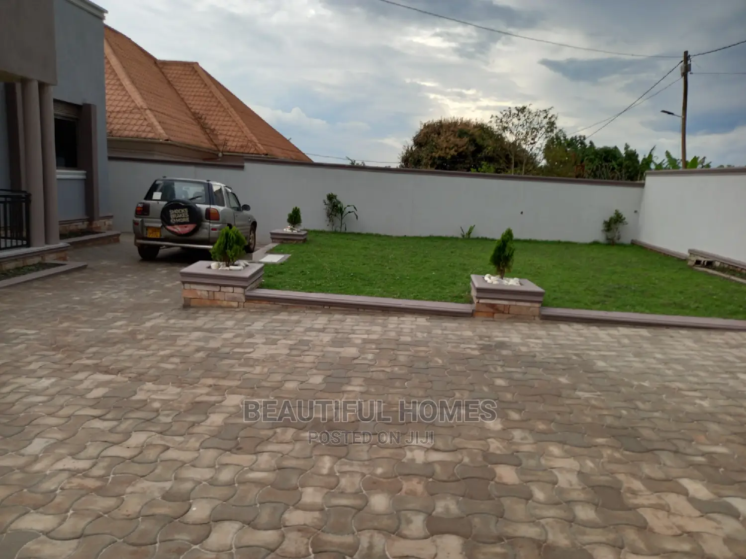 Furnished 4bdrm House in Kira, Central Division for Sale in Central Division