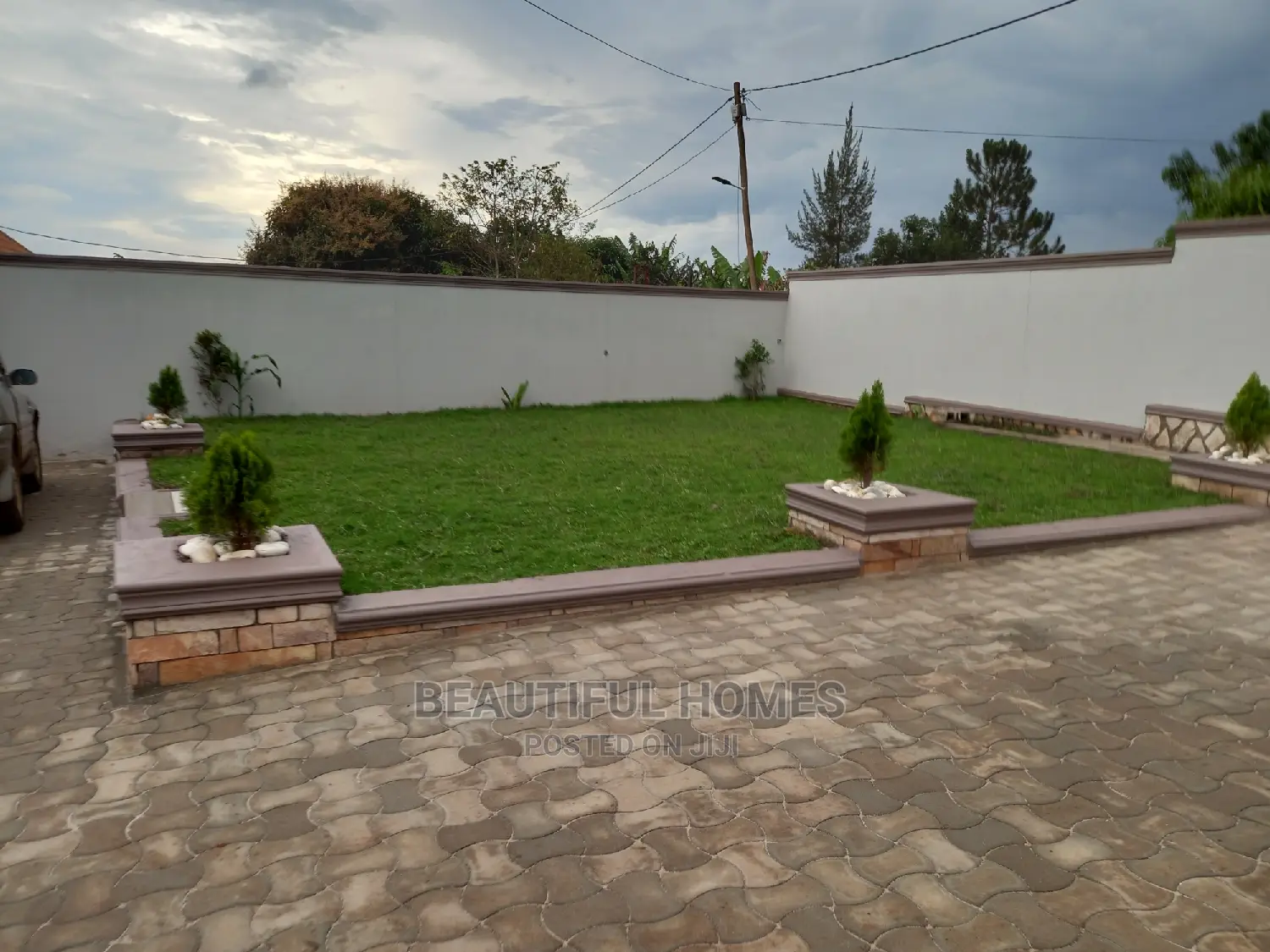 Furnished 4bdrm House in Kira for Sale in Kira