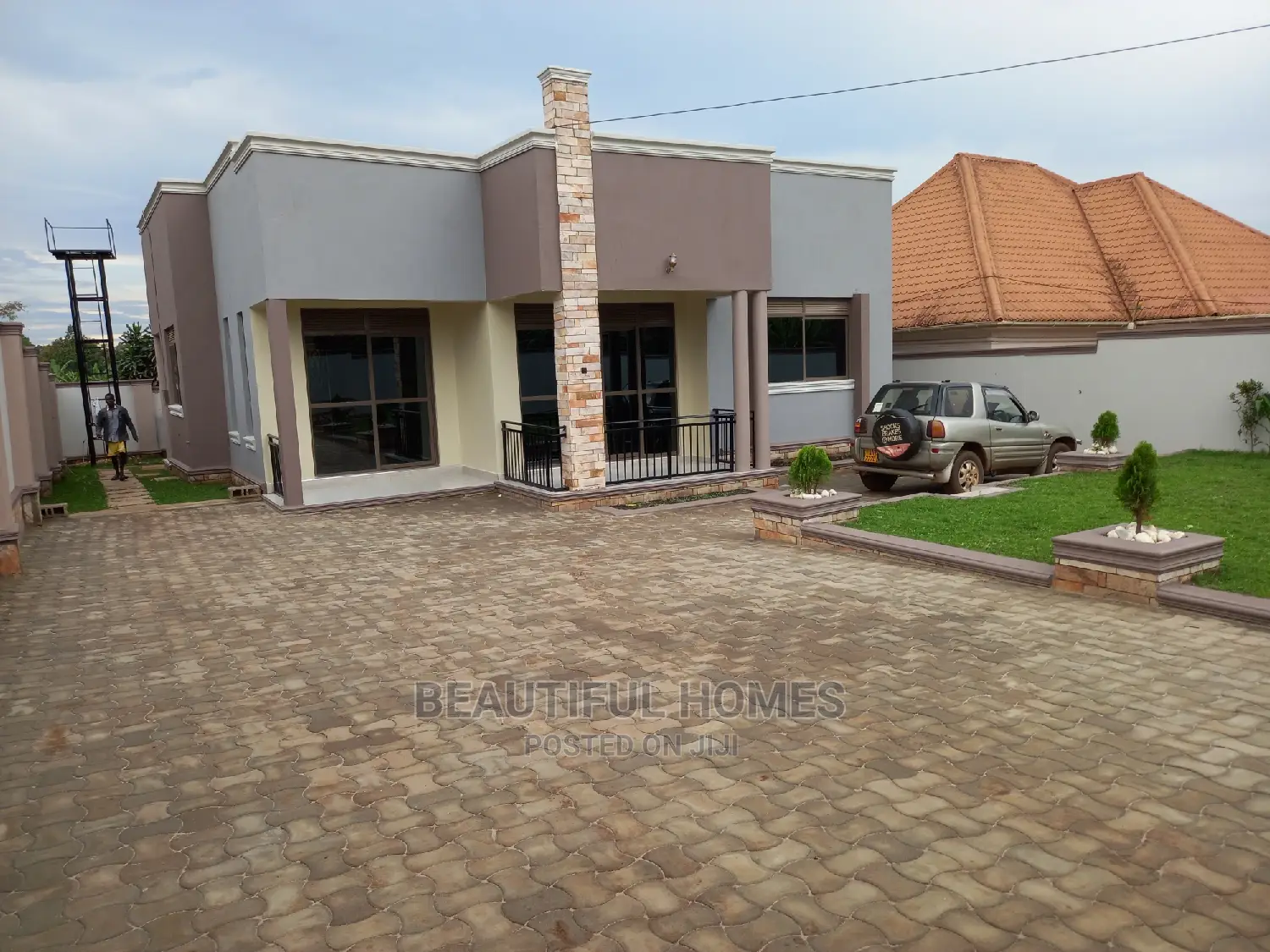 Furnished 4bdrm Bungalow in Kira for Sale in Kira