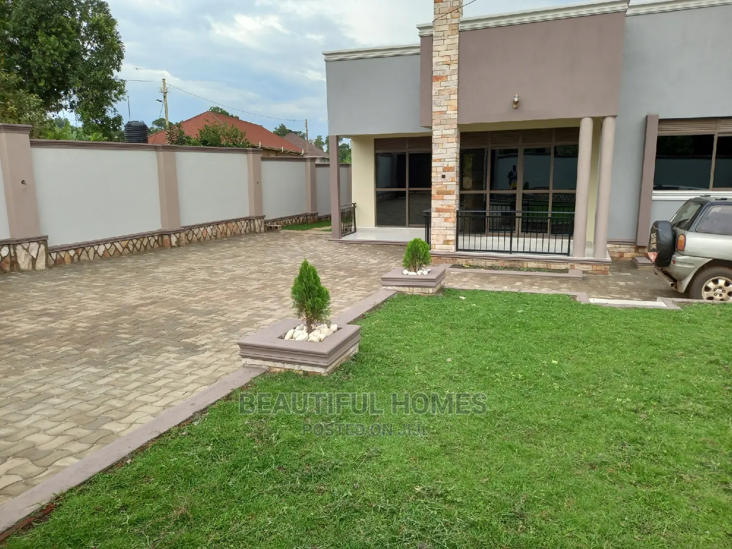 Furnished 4bdrm House in Kira for Sale in Kira