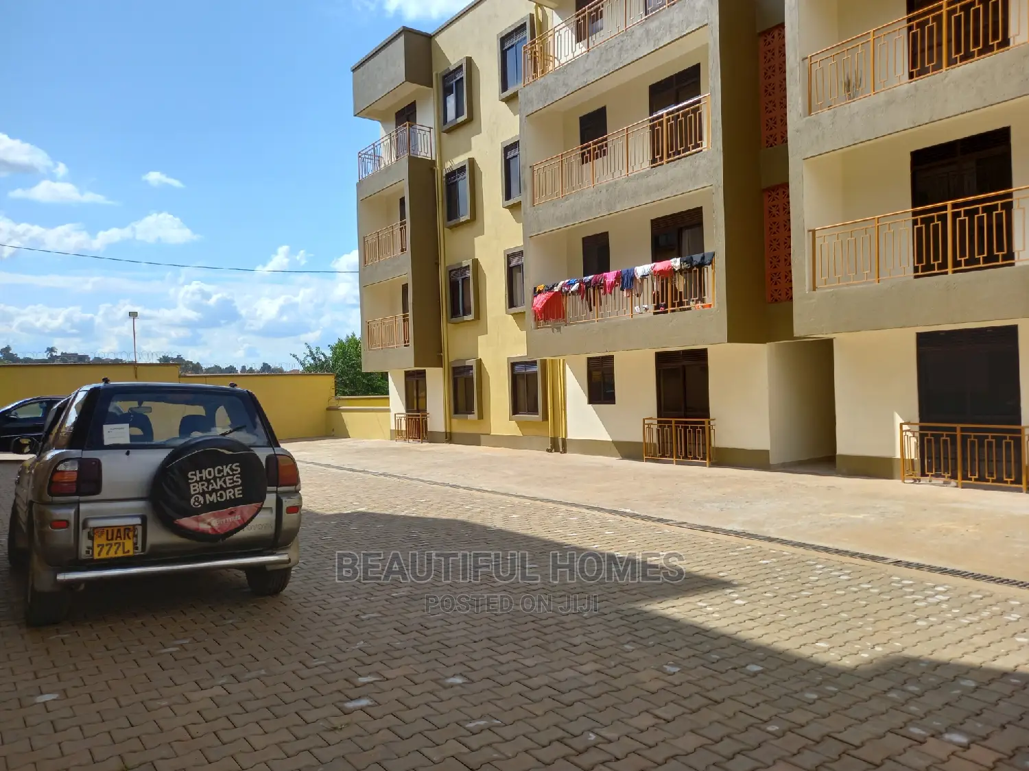 Furnished 3bdrm Condo in Kisaasi, Central Division for Sale in Central Division