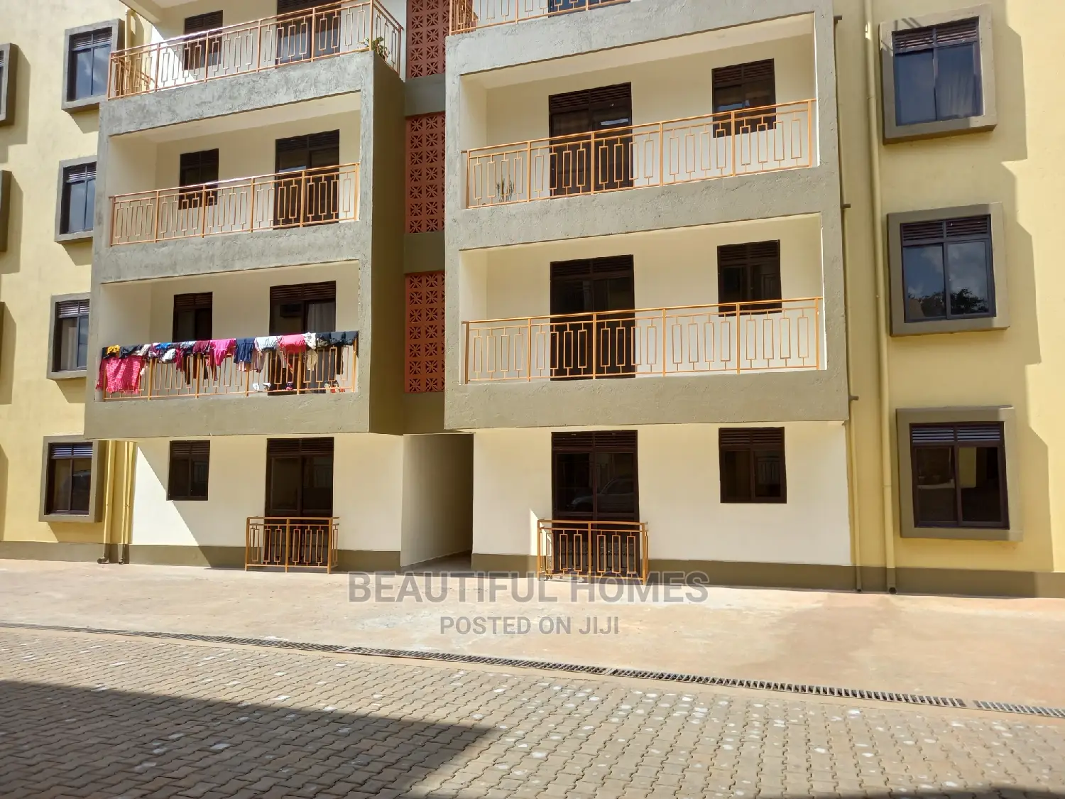 Furnished 3bdrm Condo in Kisaasi Corporate, Central Division for Sale in Central Division