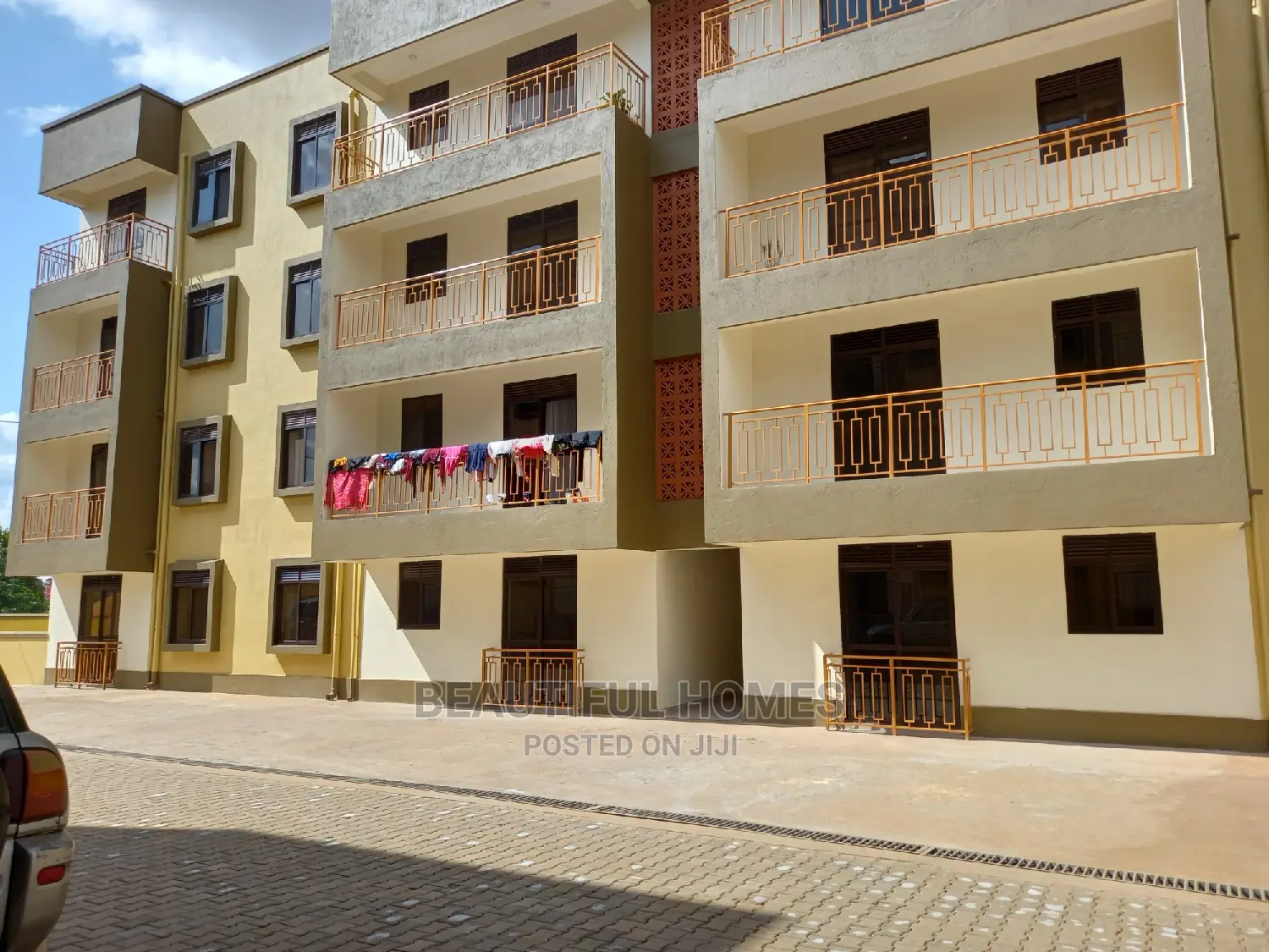 Furnished 3bdrm Condo in Kisaasi Corporate, Central Division for Sale in Central Division