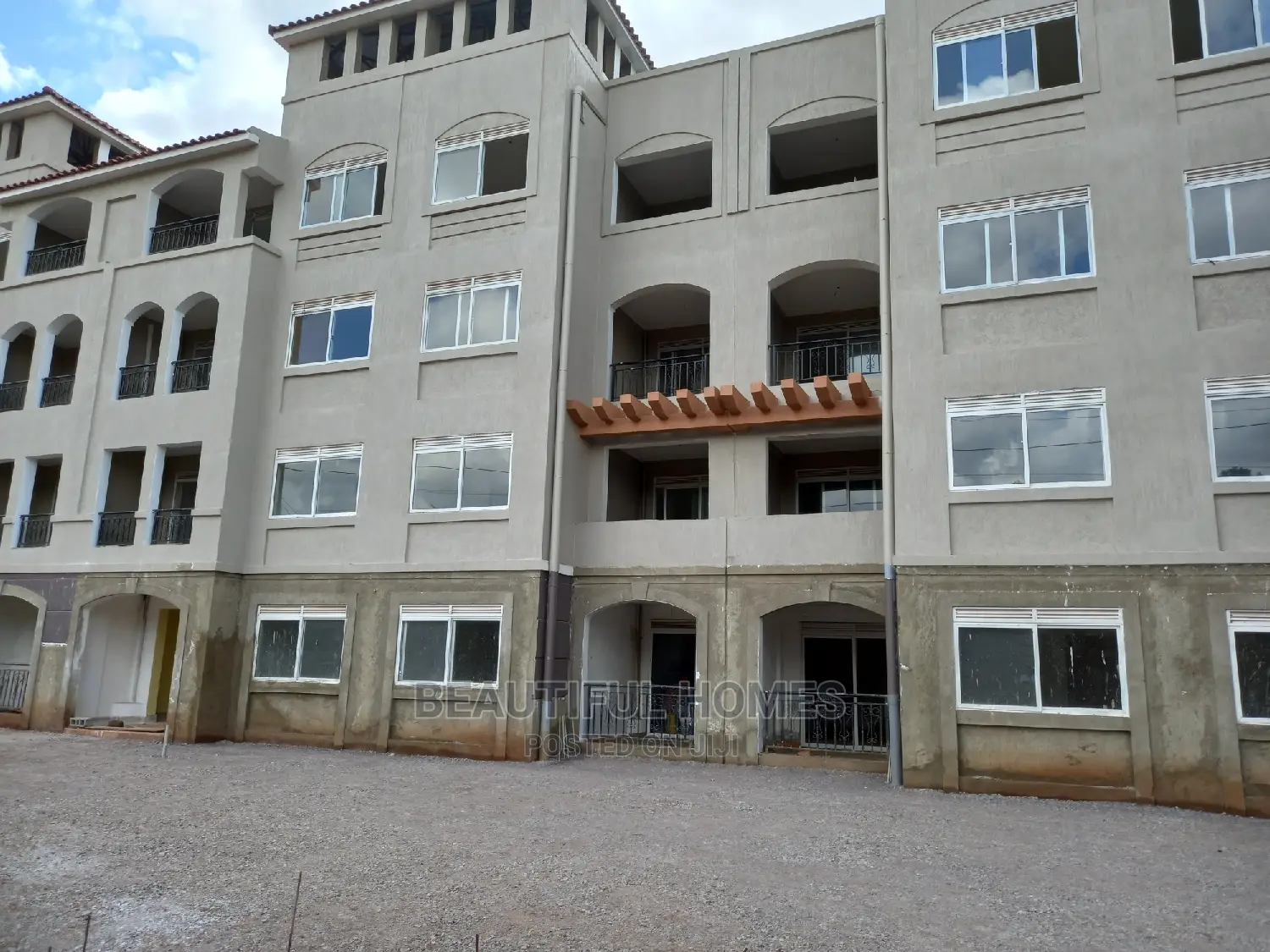 Furnished 3bdrm Condo in Naalya Wealthy, Central Division for Sale in Central Division