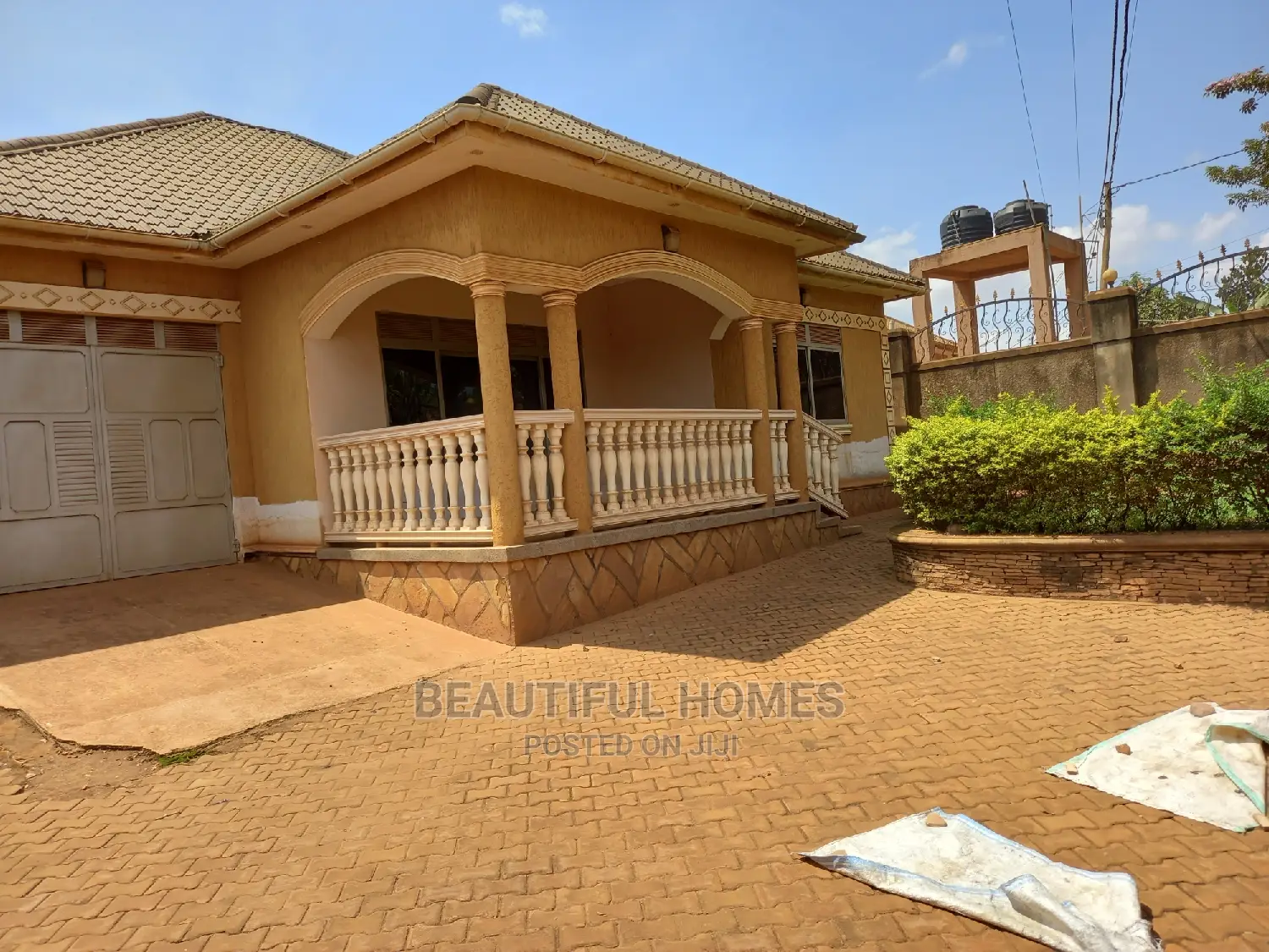 Furnished 5bdrm House in Kira for Sale in Kira