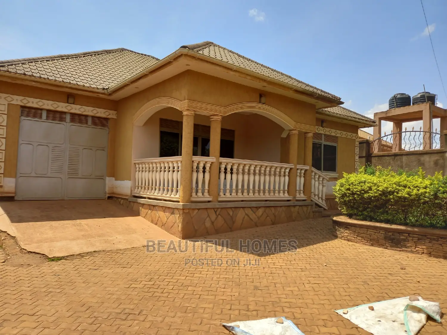 Furnished 5bdrm Bungalow in Kira for Sale in Kira