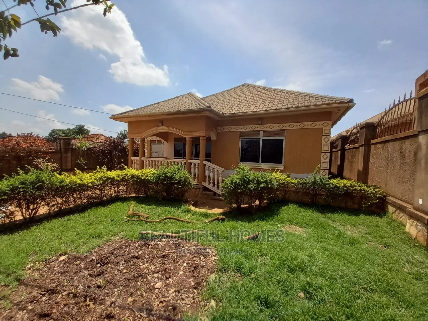 Furnished 5bdrm House in Kira for Sale in Kira