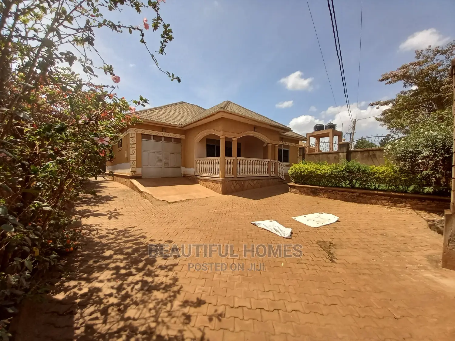 Furnished 5bdrm House in Kira for Sale in Kira