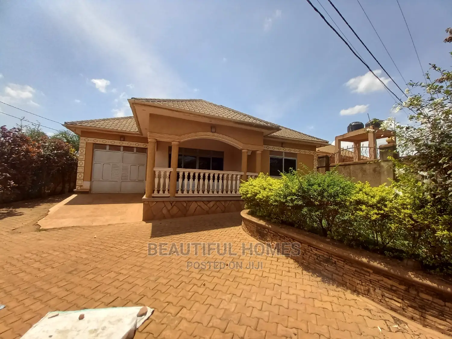Furnished 5bdrm House in Kira for Sale in Kira