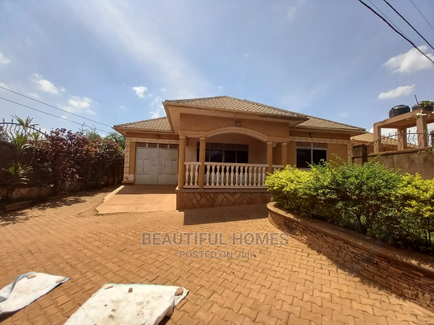 Furnished 5bdrm House in Kira for Sale in Kira