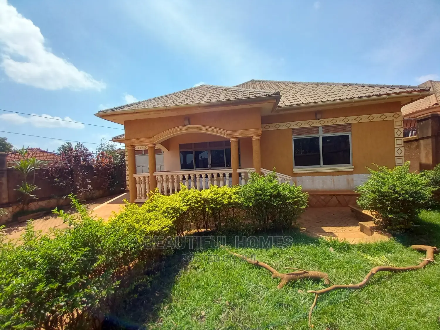 Furnished 5bdrm House in Kira for Sale in Kira