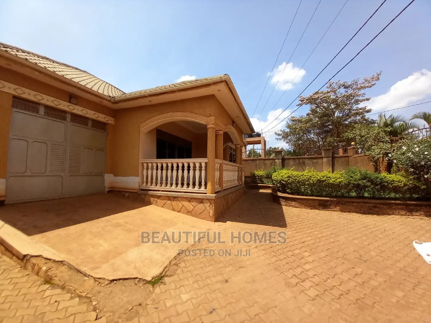 Furnished 5bdrm Bungalow in Kira for Sale in Kira