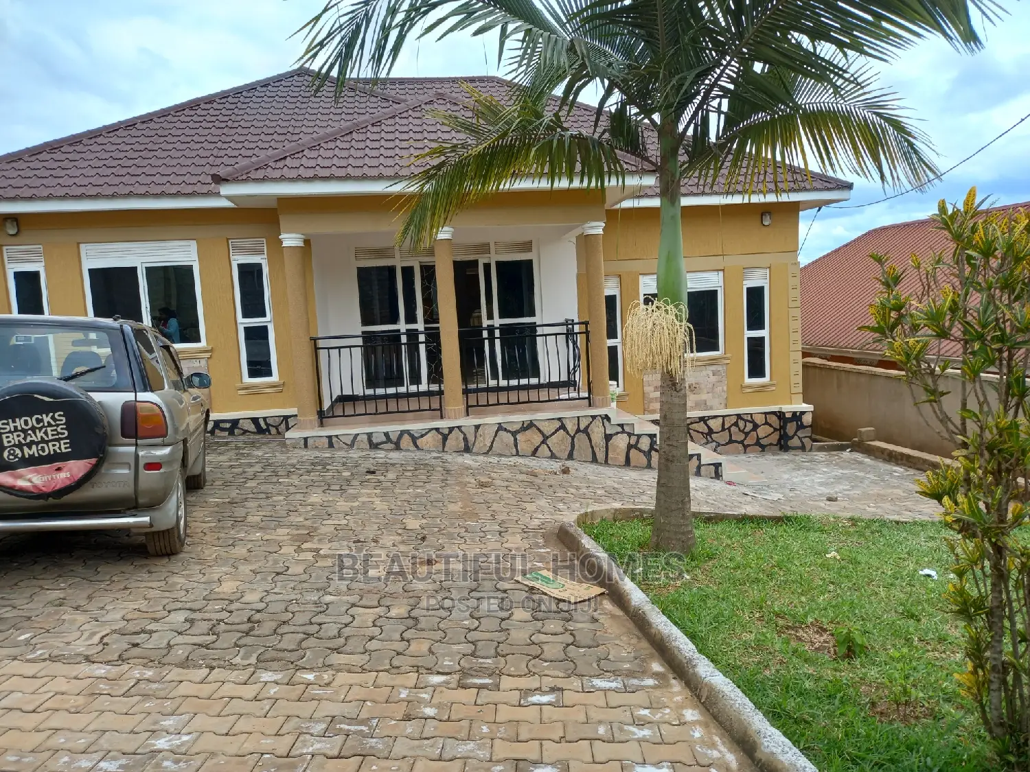 Furnished 3bdrm House in Kira, Central Division for Sale in Central Division